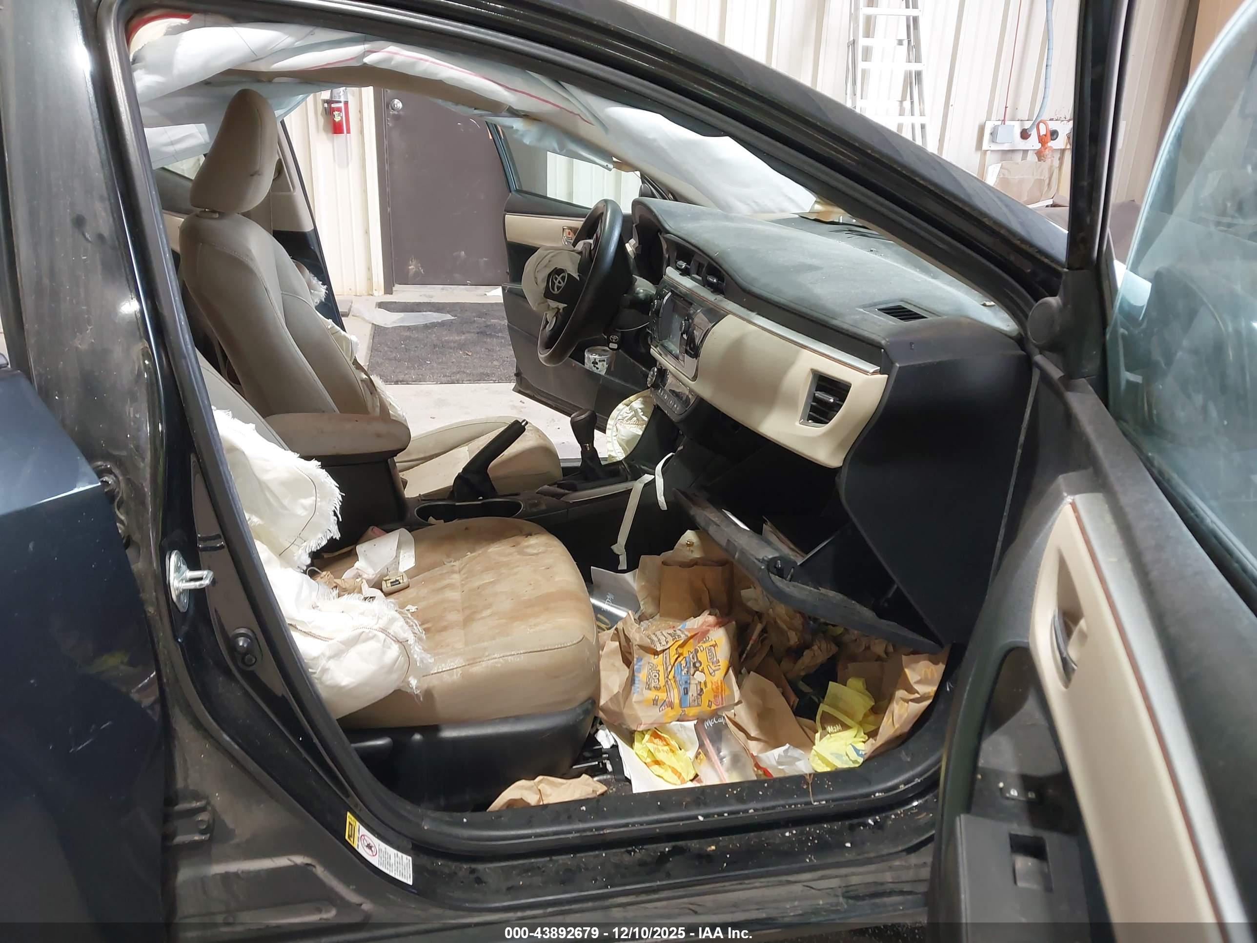 TOYOTA COROLLA image 5