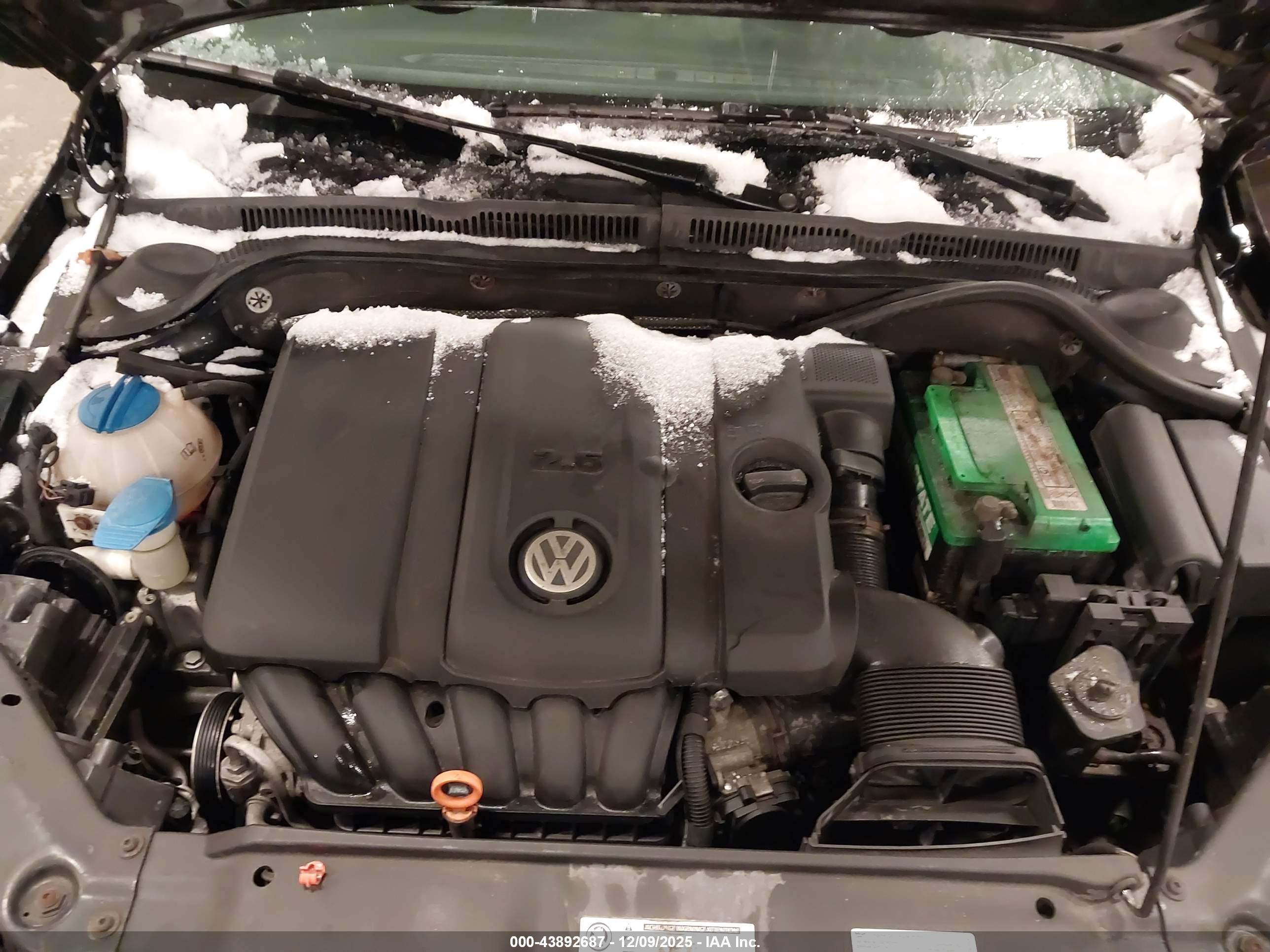 VOLKSWAGEN JETTA image 10