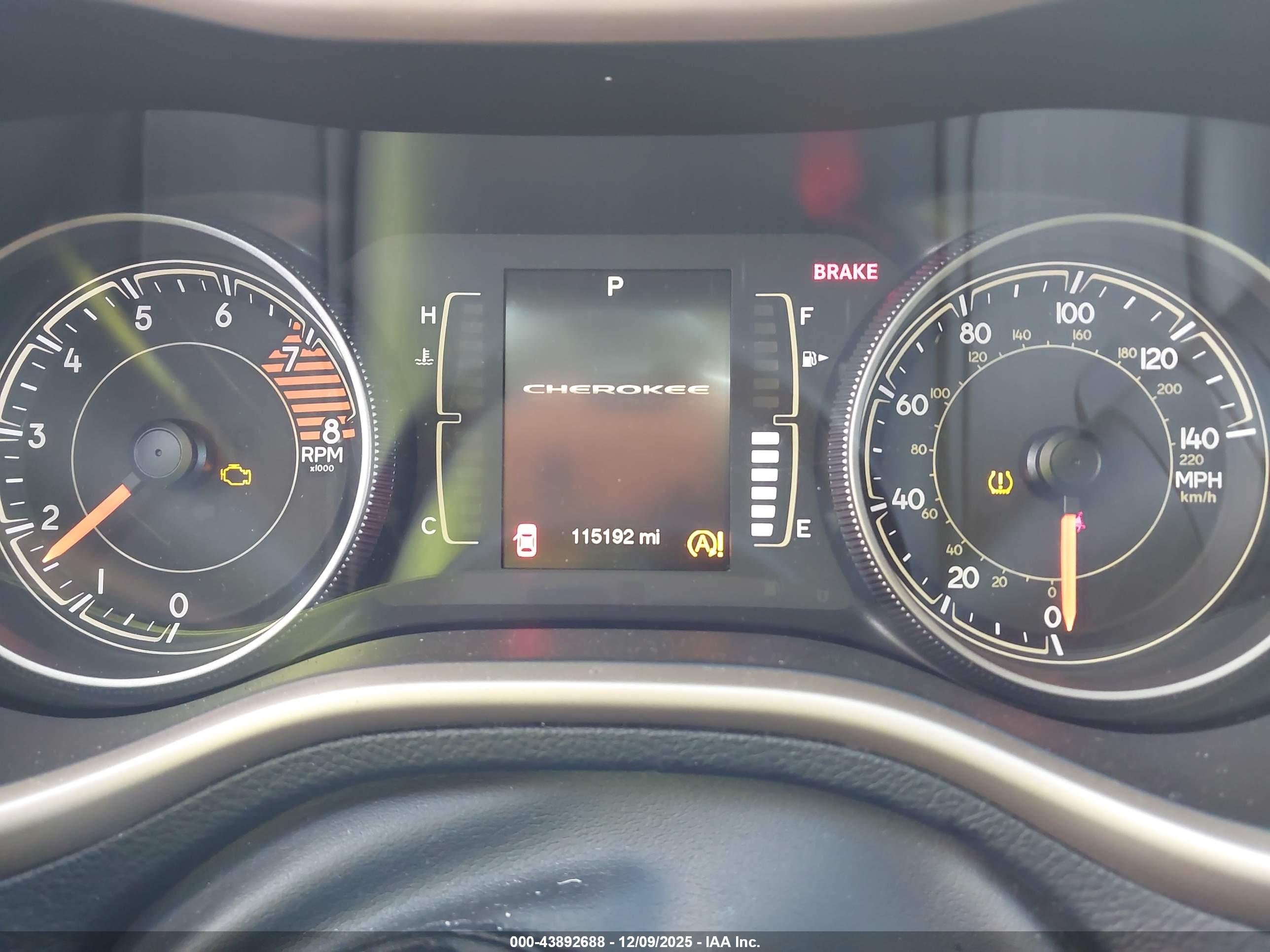 JEEP CHEROKEE image 7