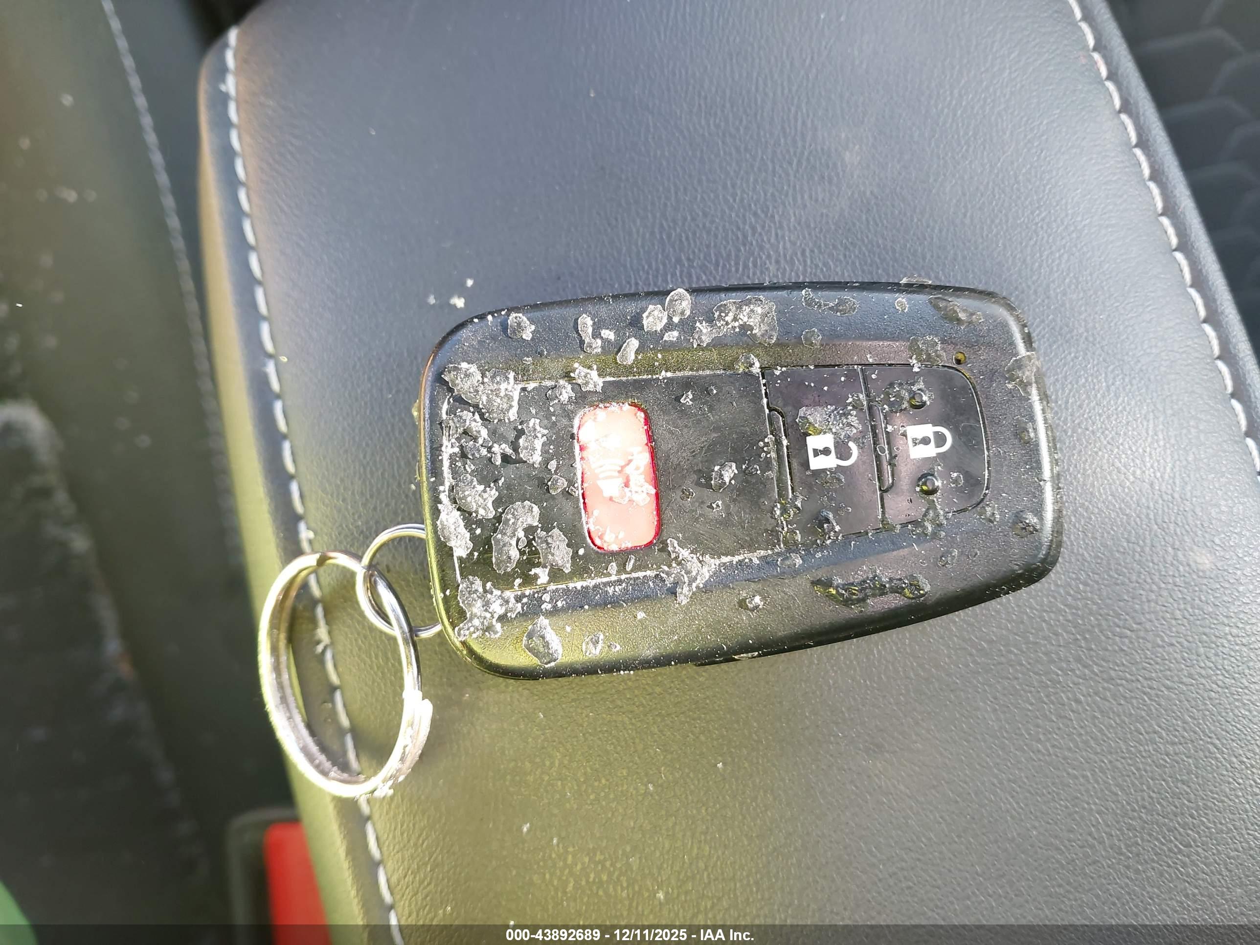 TOYOTA COROLLA image 11