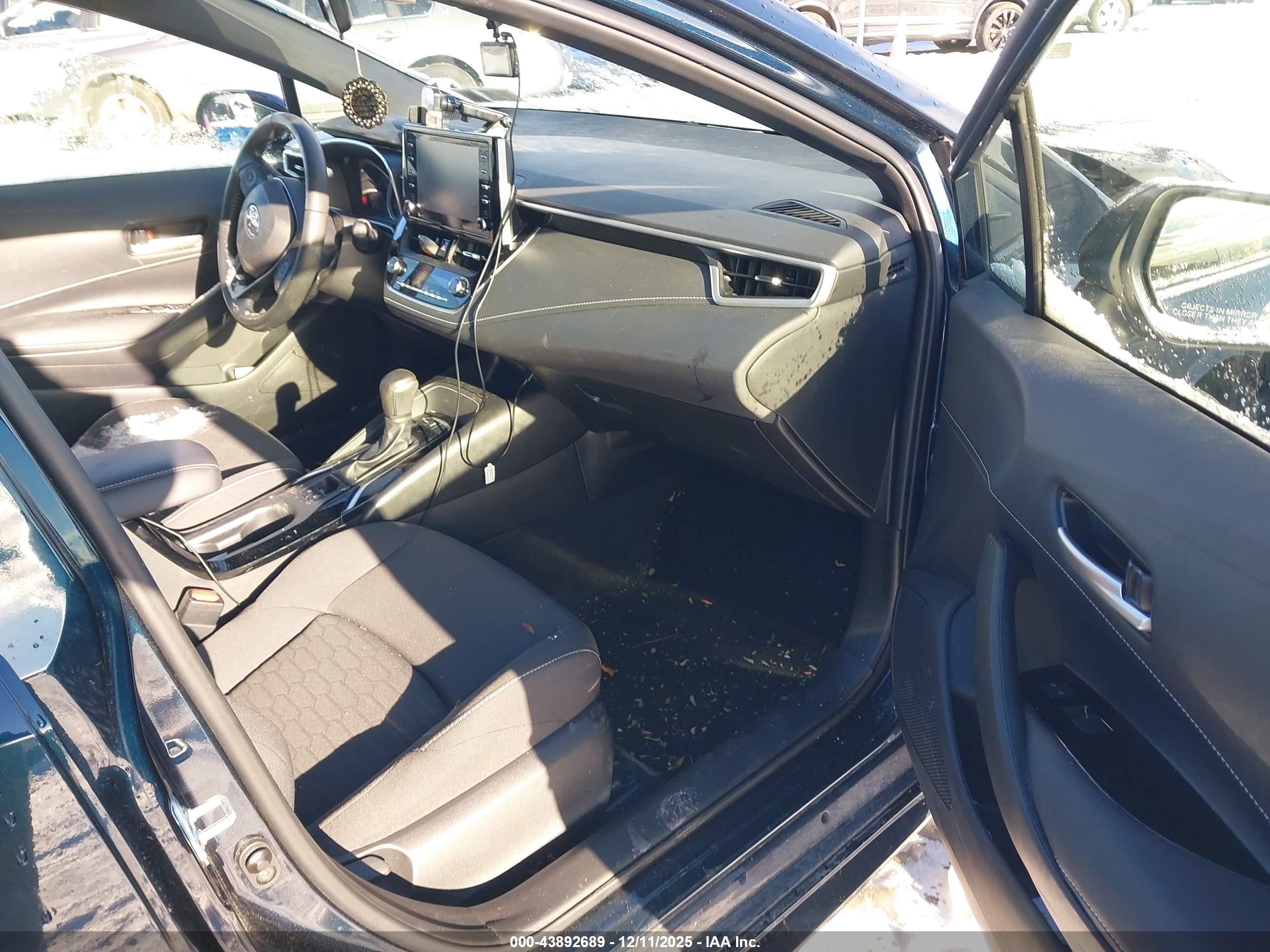 TOYOTA COROLLA image 5