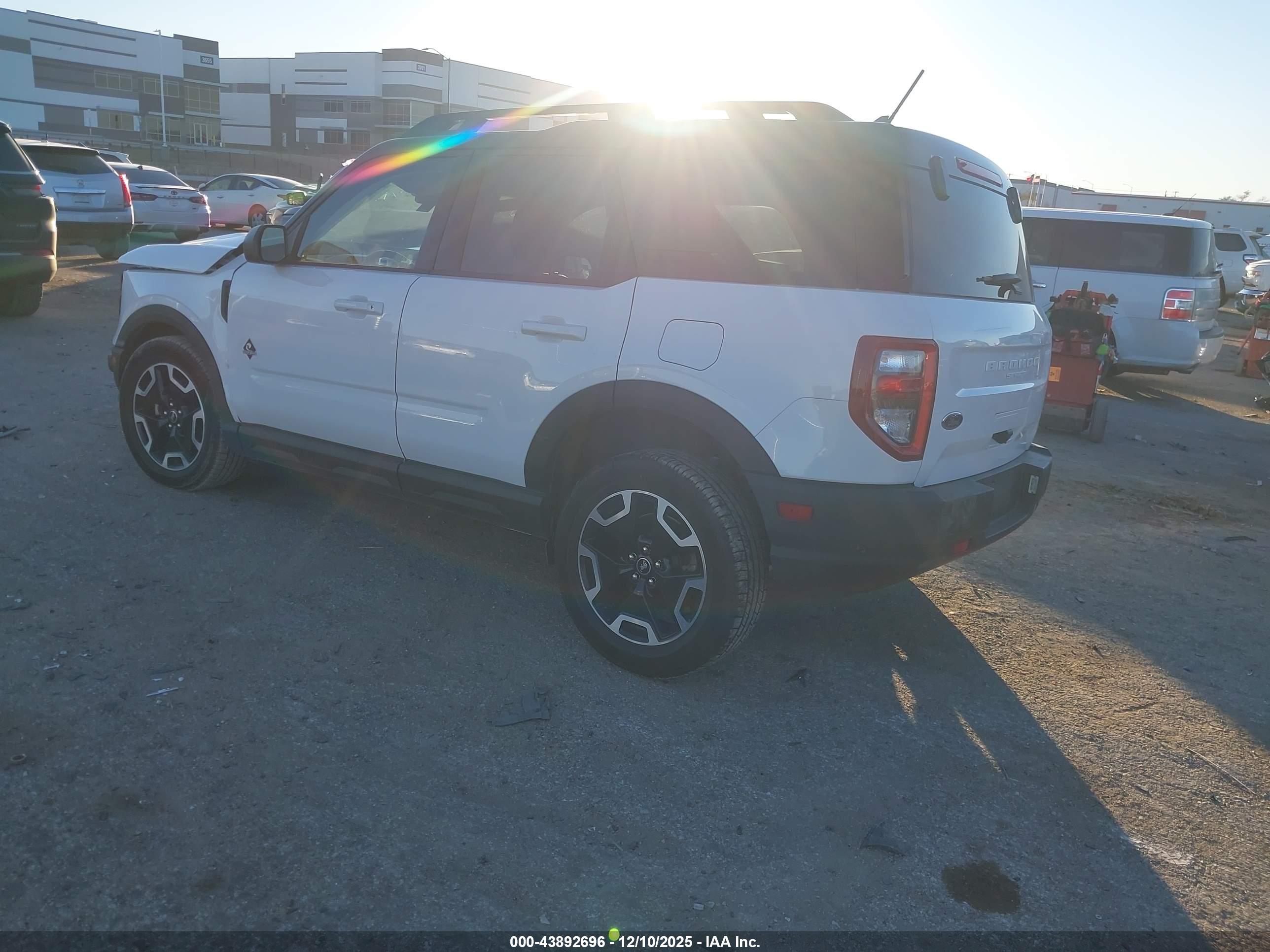 FORD BRONCO image 3