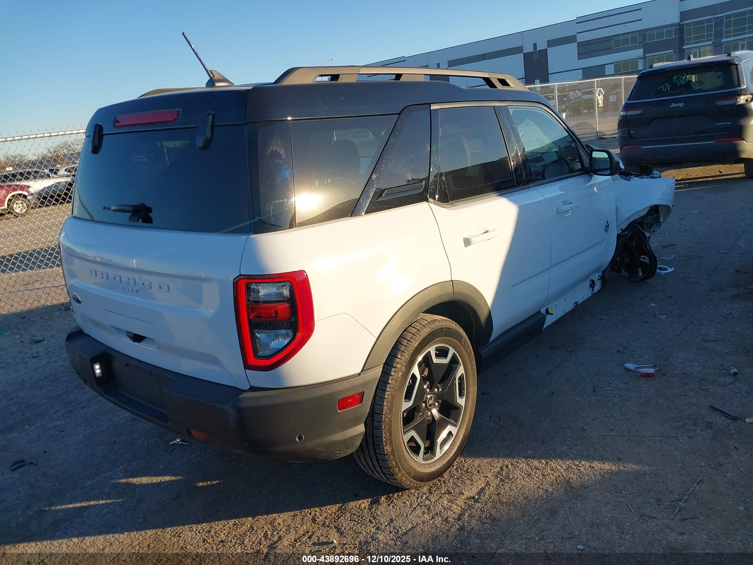 FORD BRONCO image 4