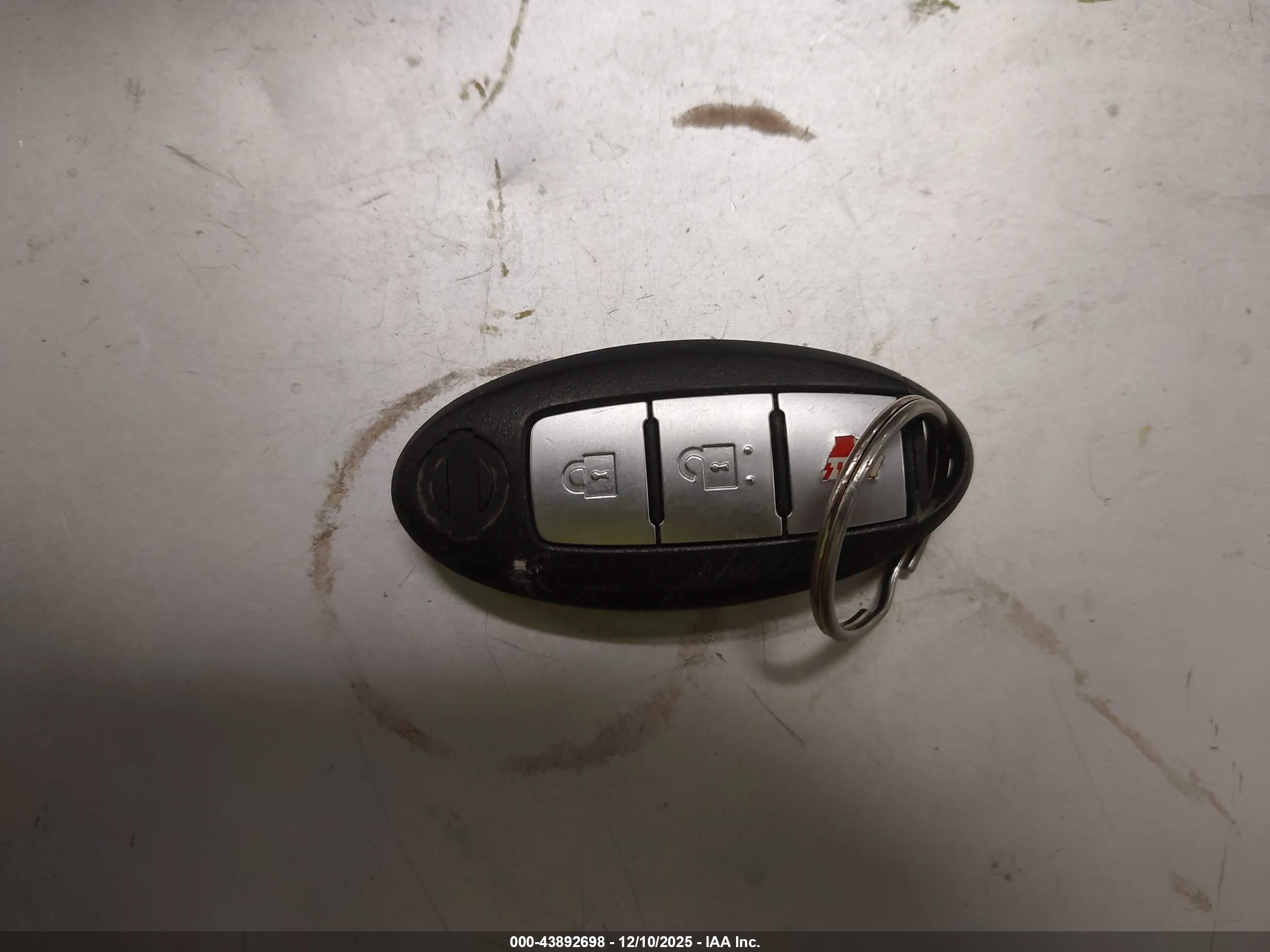 NISSAN MURANO image 11