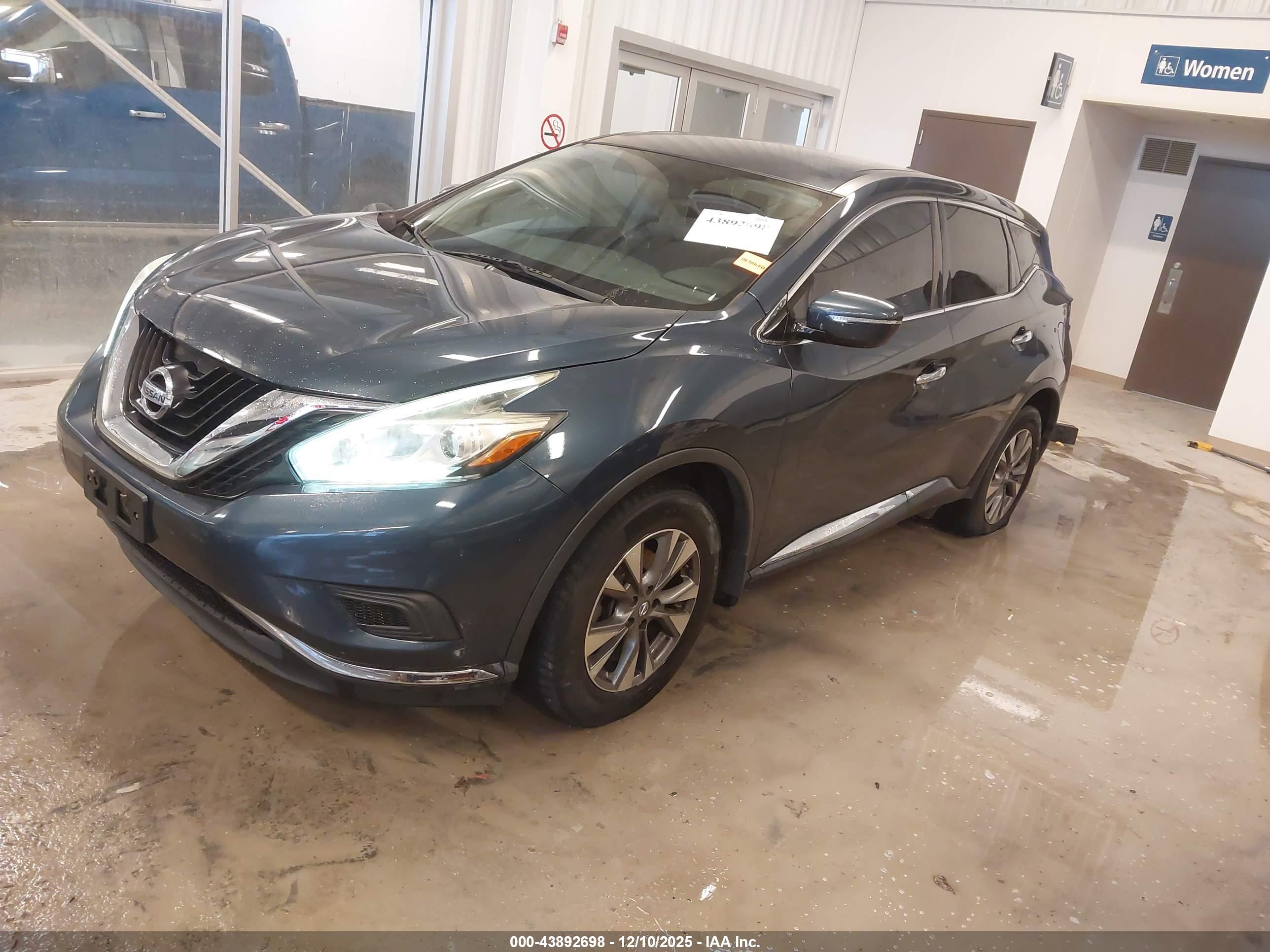 NISSAN MURANO image 2