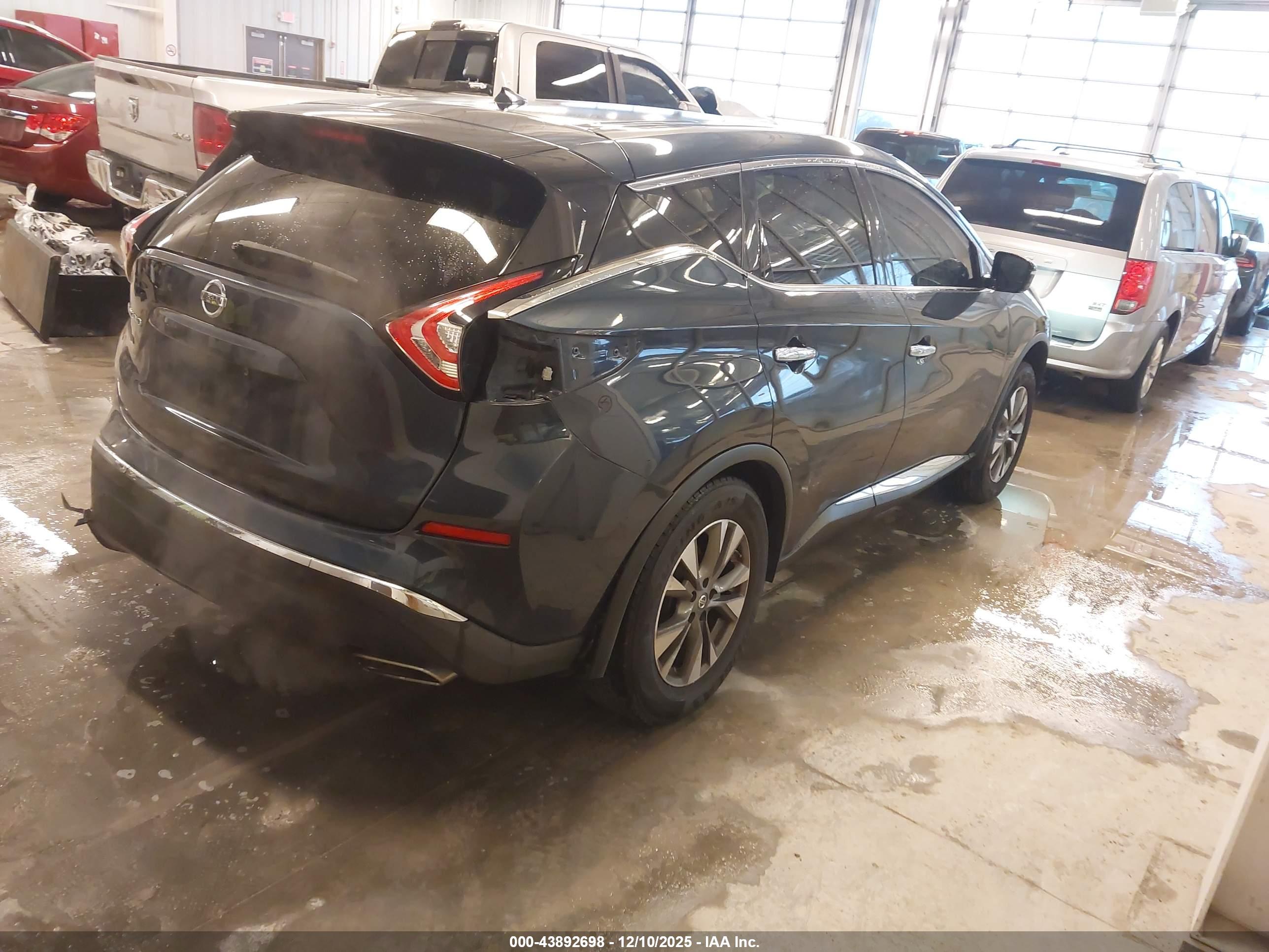 NISSAN MURANO image 4