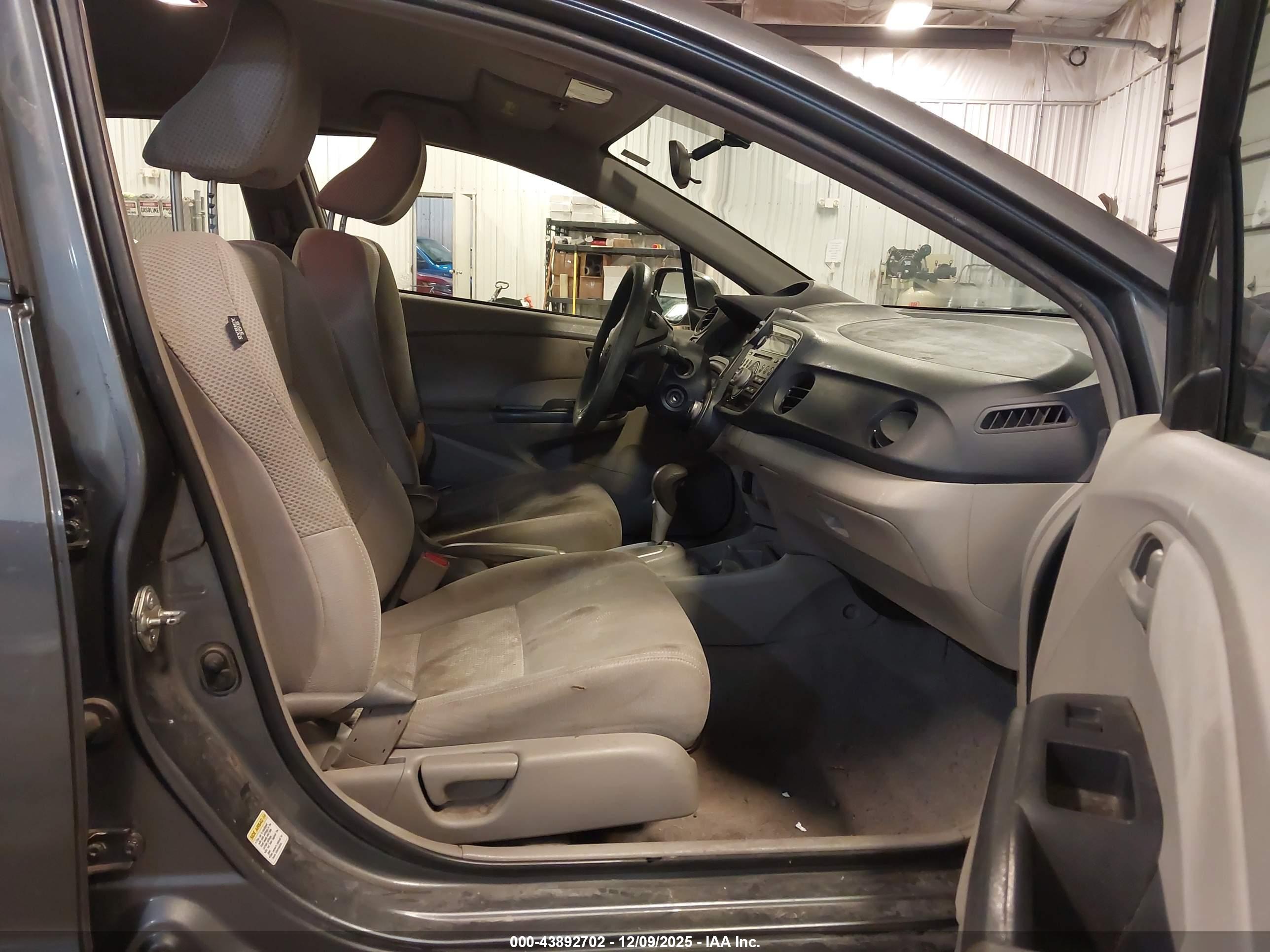 HONDA INSIGHT image 5