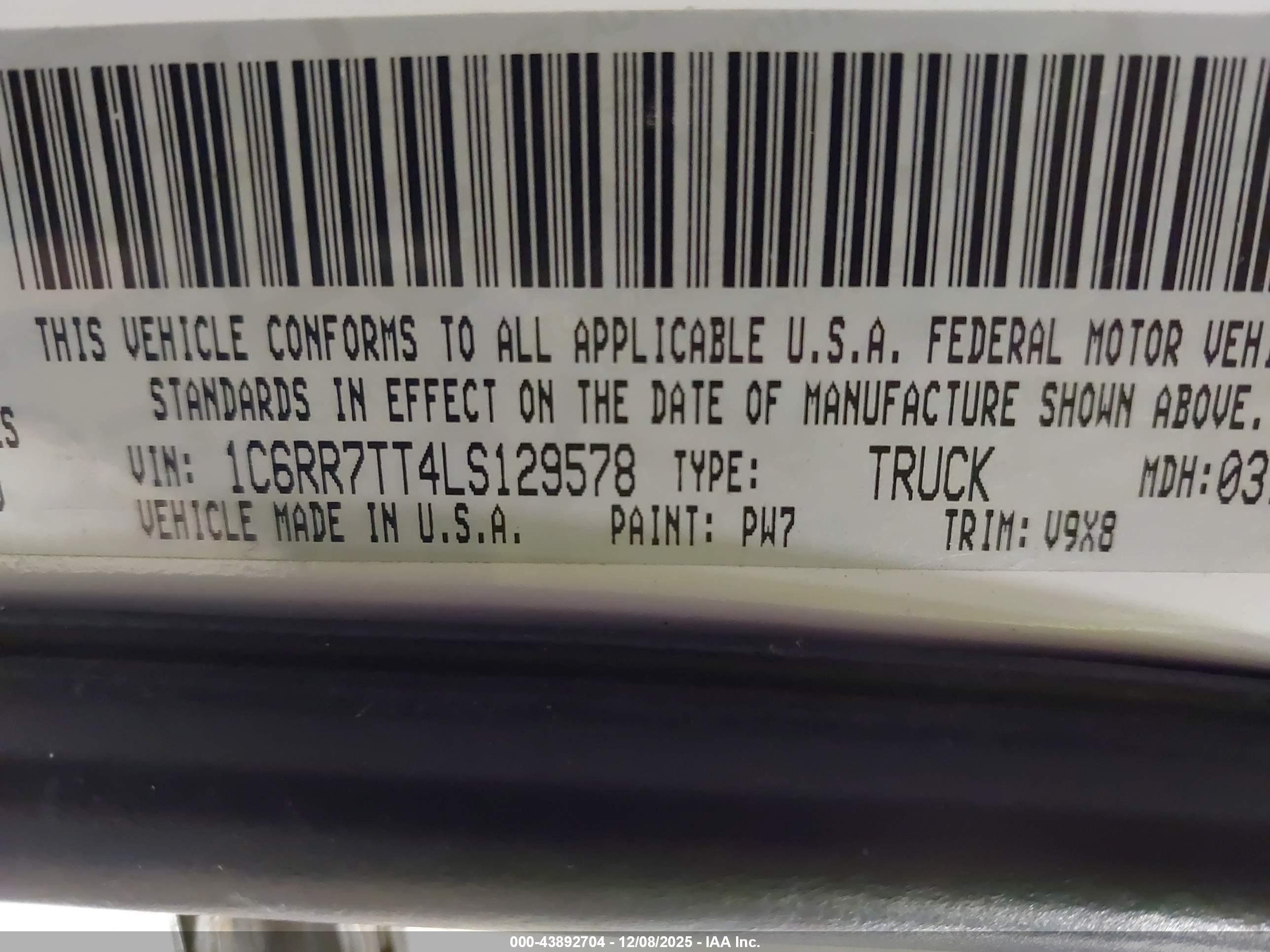 RAM 1500 image 9