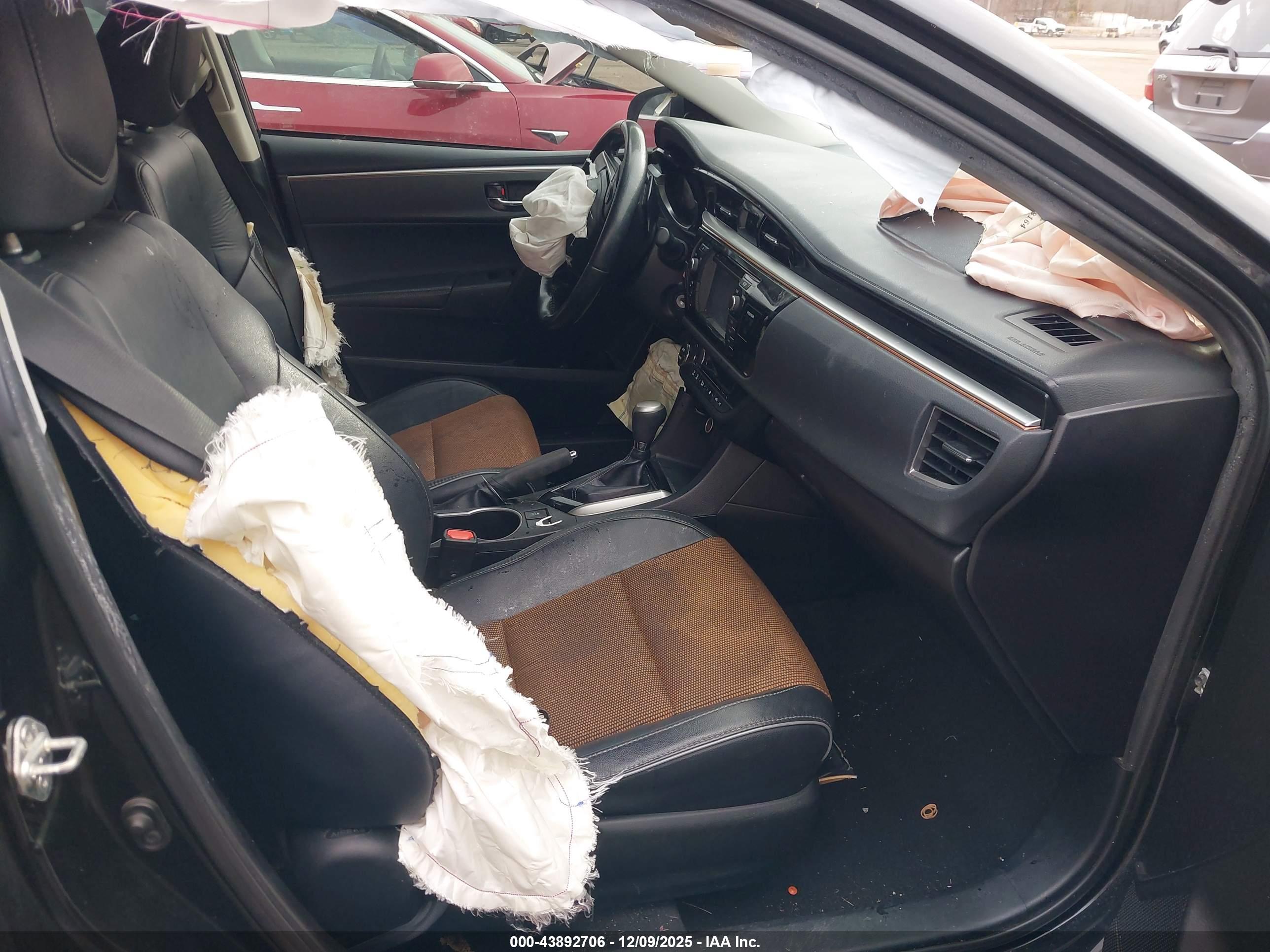 TOYOTA COROLLA image 5