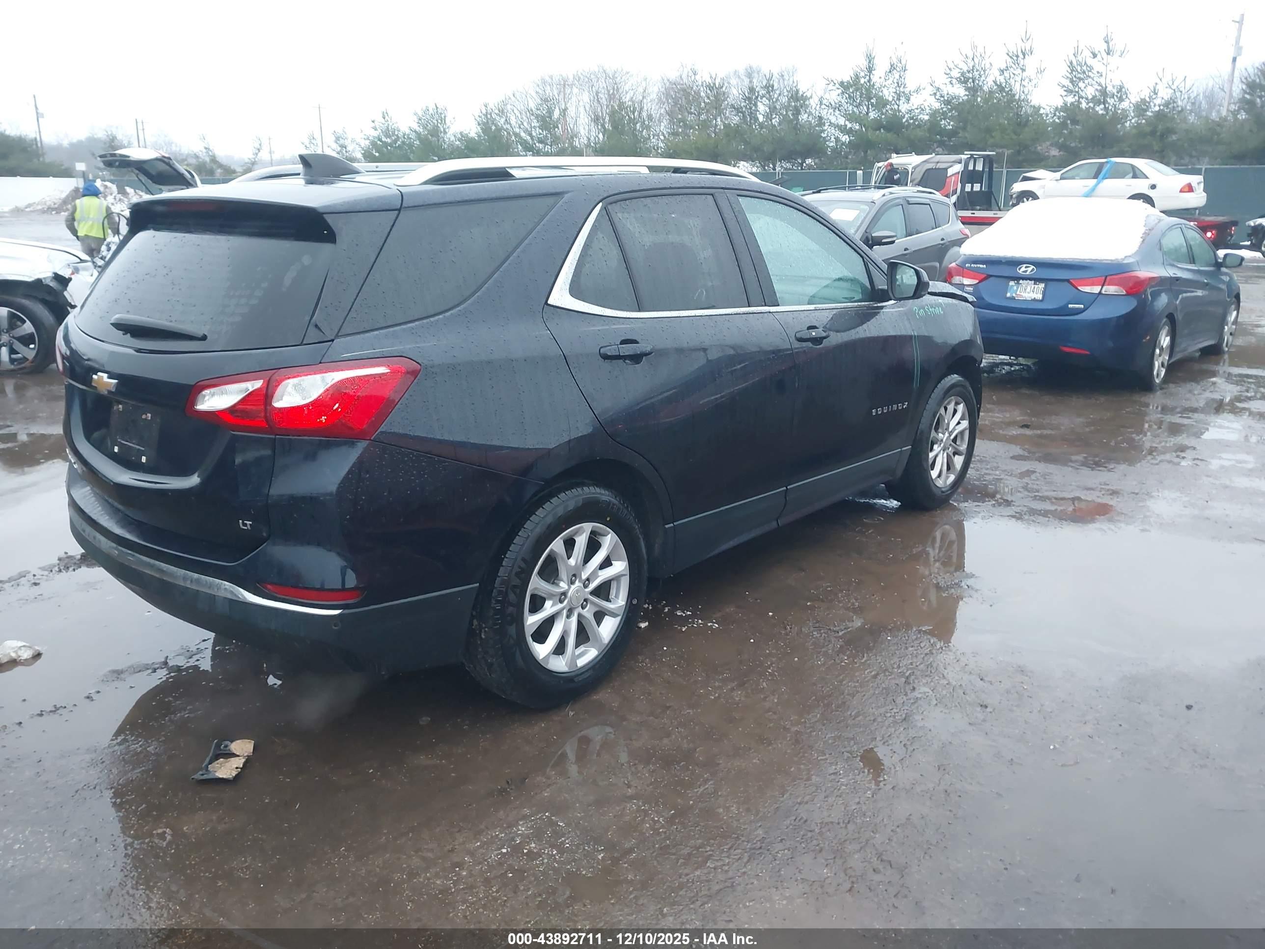 CHEVROLET EQUINOX image 4