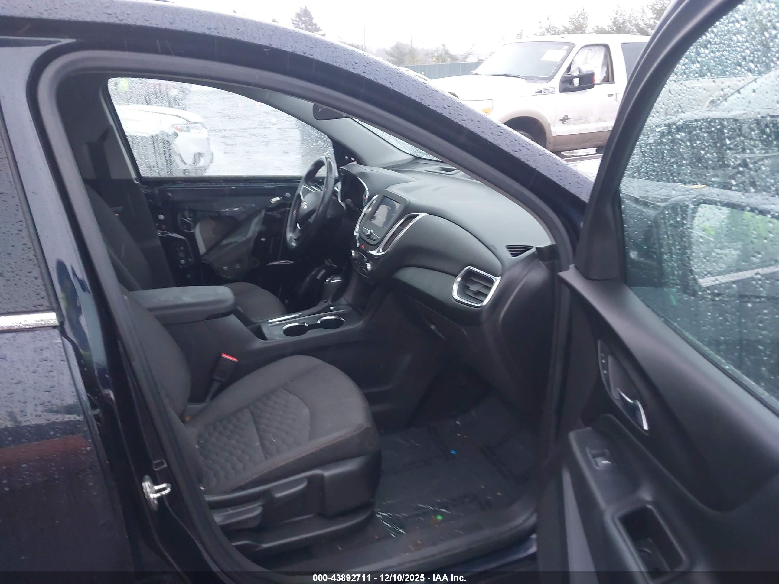 CHEVROLET EQUINOX image 5