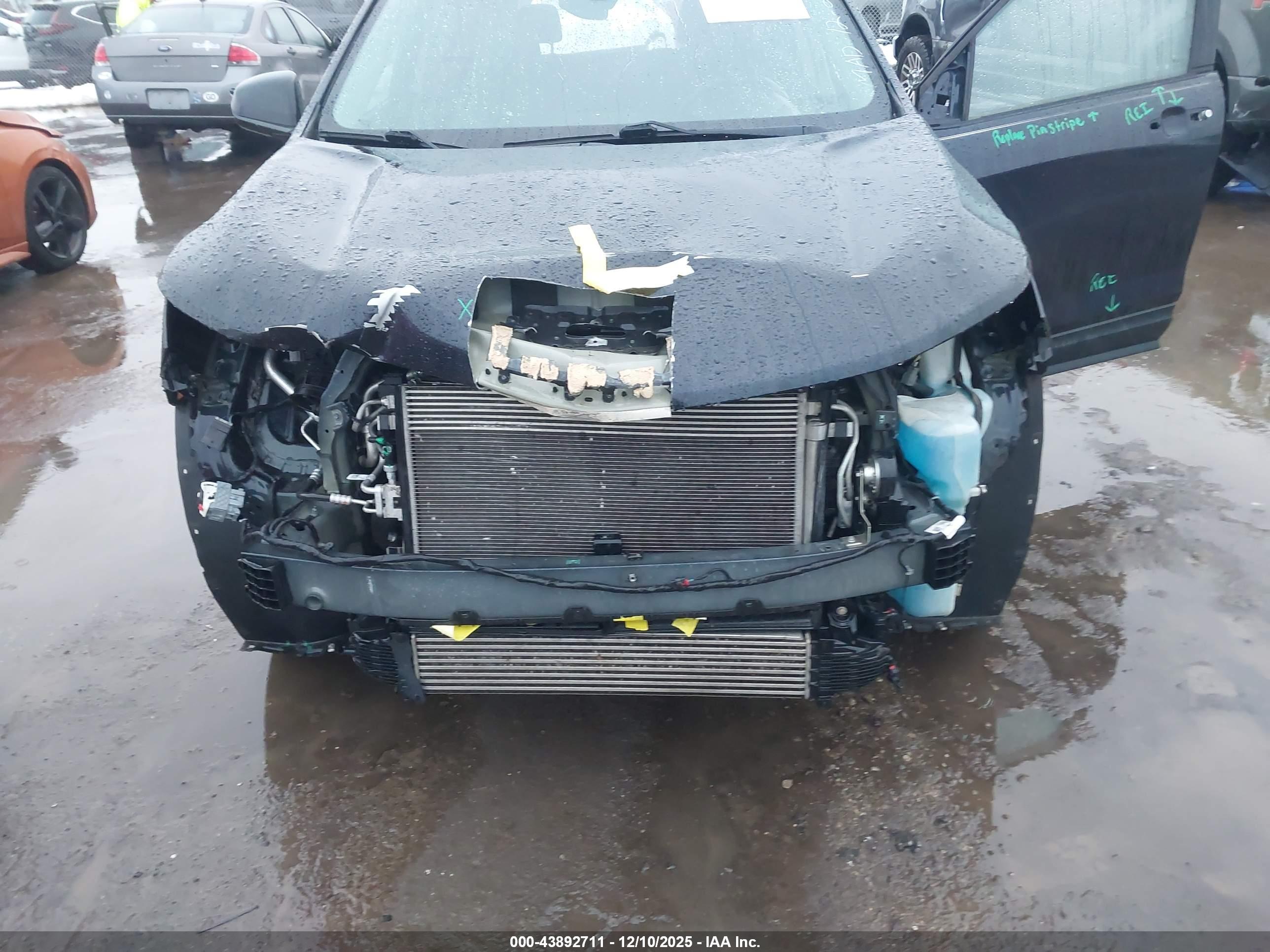 CHEVROLET EQUINOX image 6