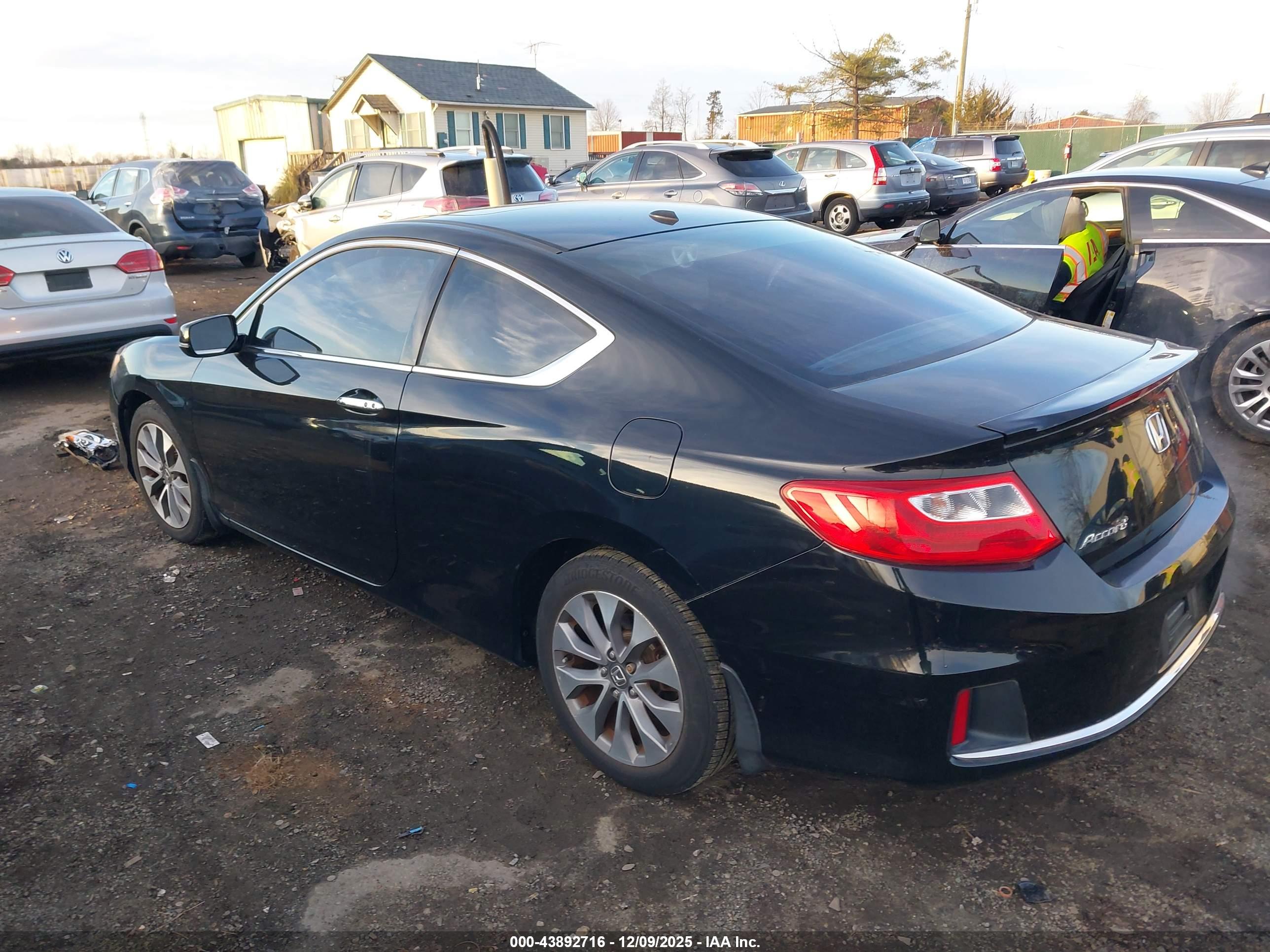HONDA ACCORD image 3
