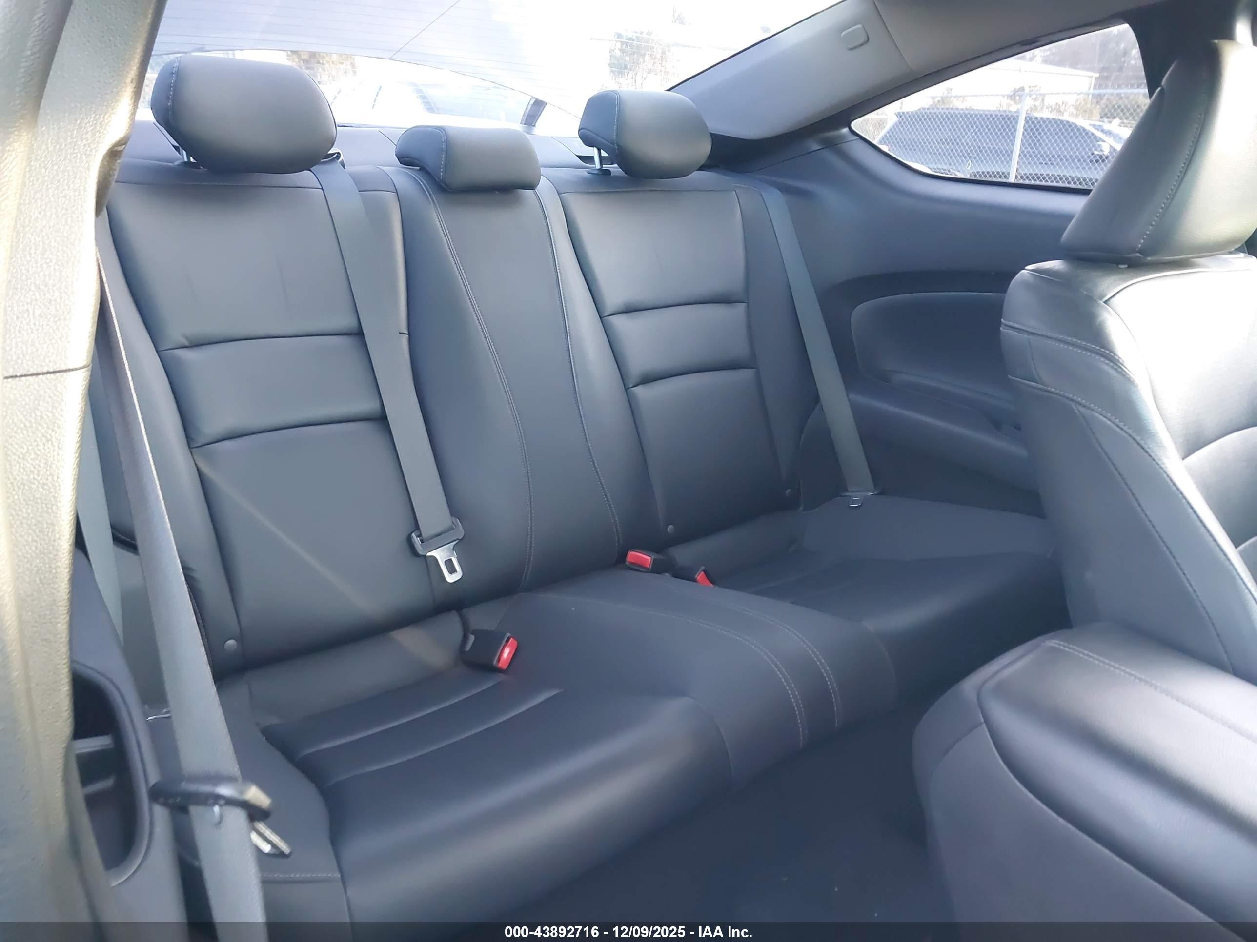 HONDA ACCORD image 8
