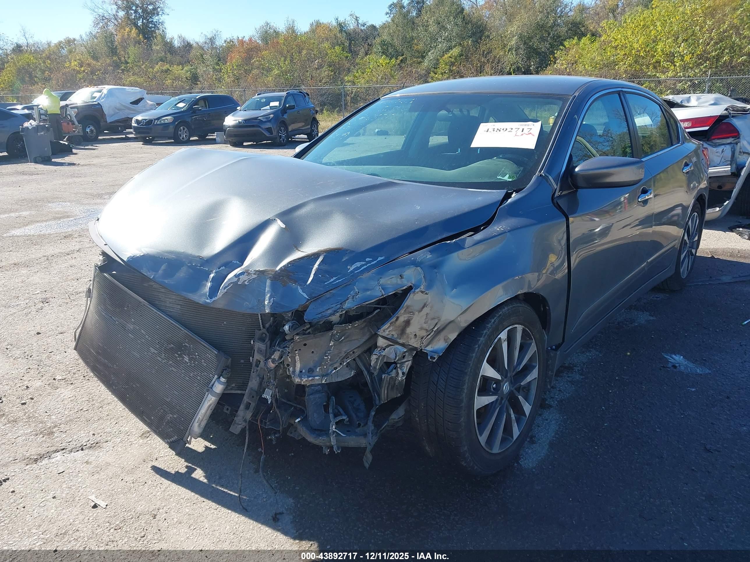 NISSAN ALTIMA image 2