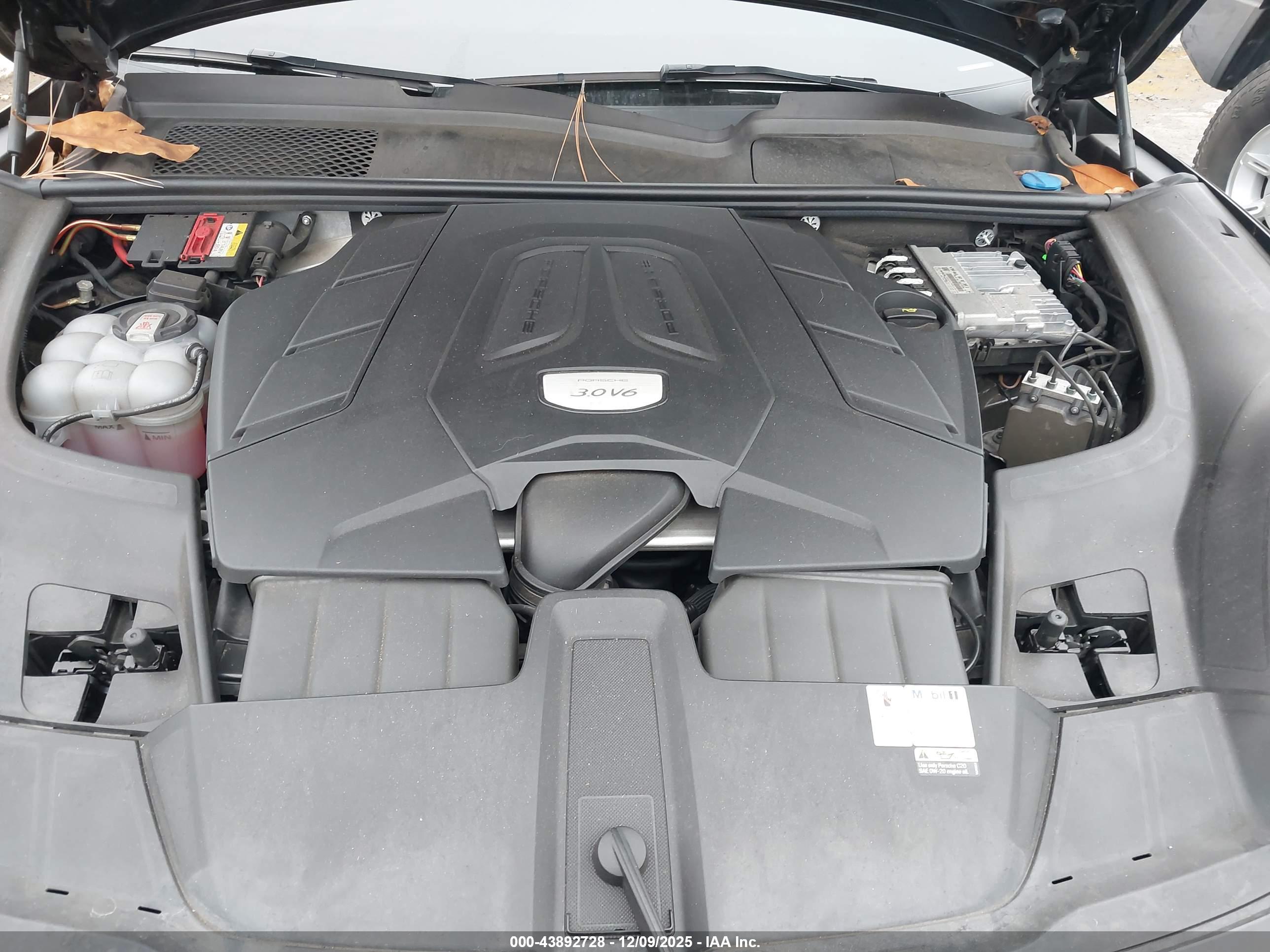PORSCHE CAYENNE image 10