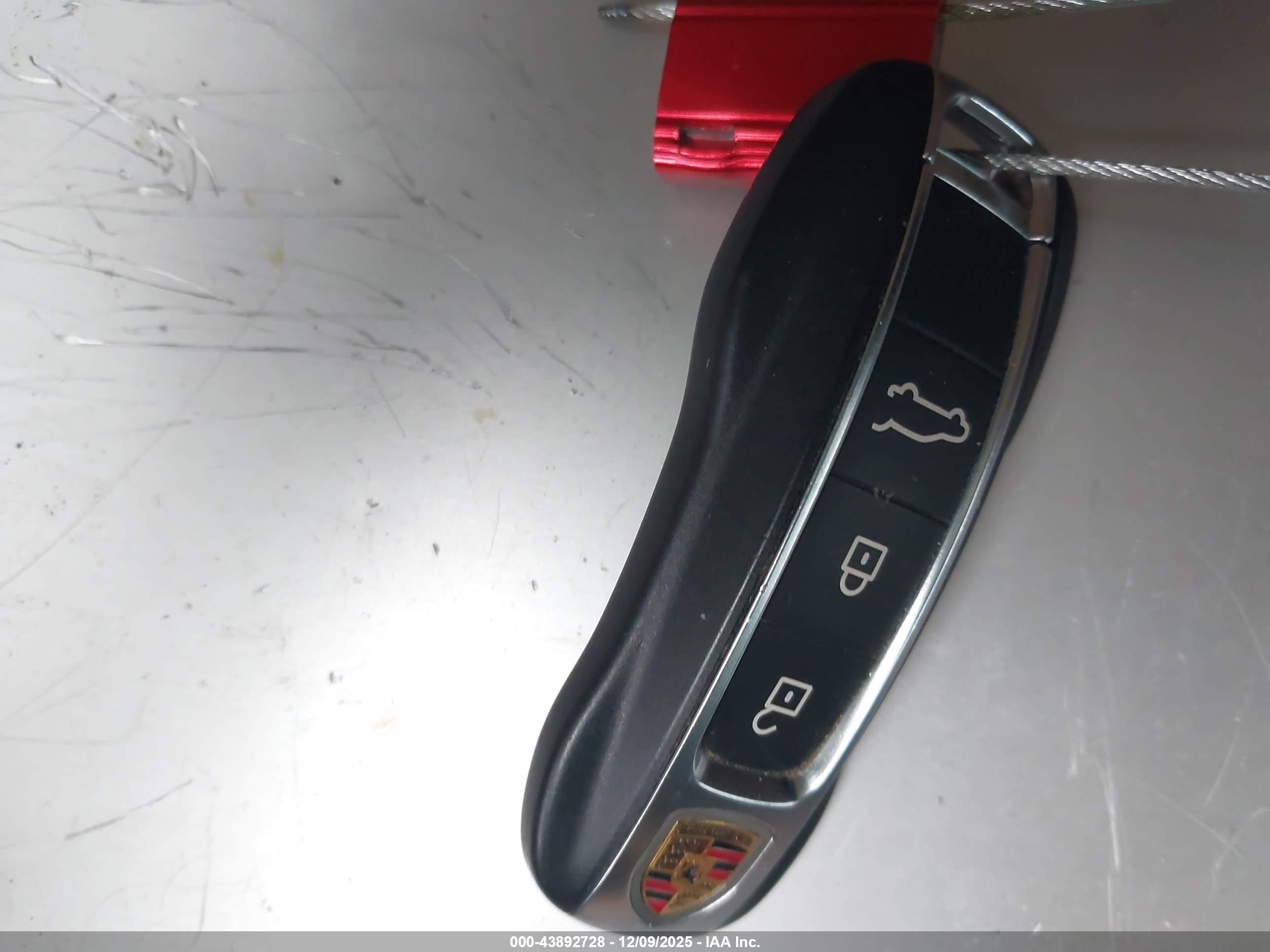 PORSCHE CAYENNE image 11