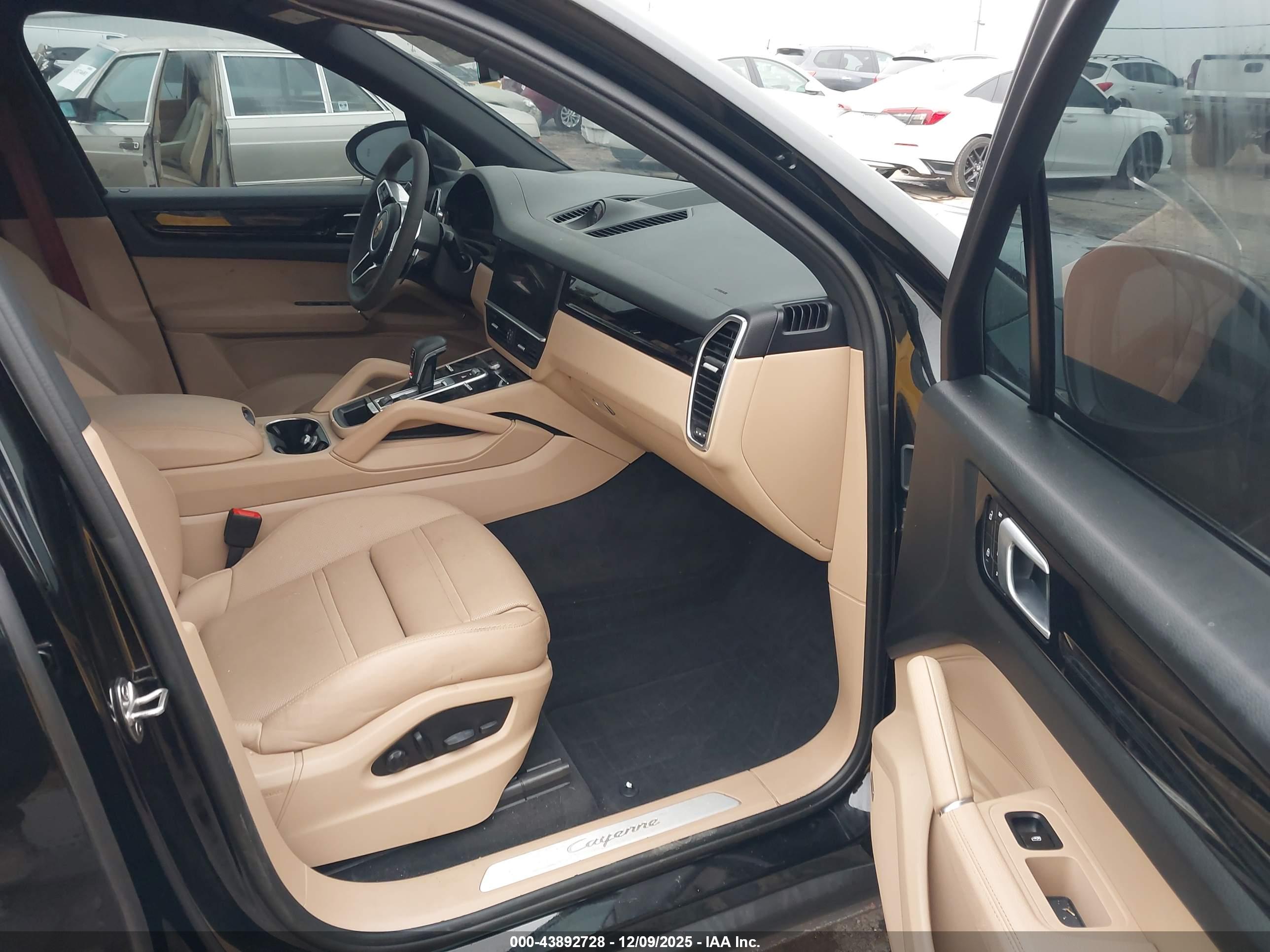 PORSCHE CAYENNE image 5