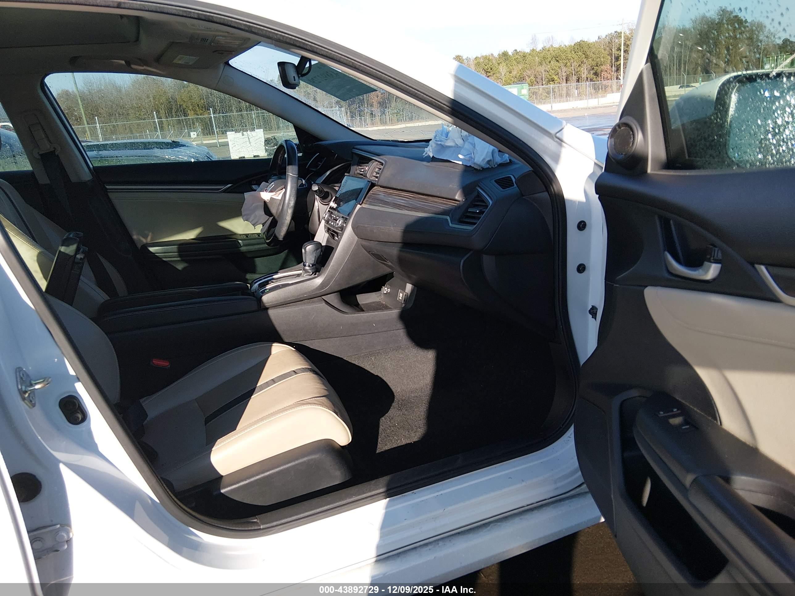 HONDA CIVIC image 5