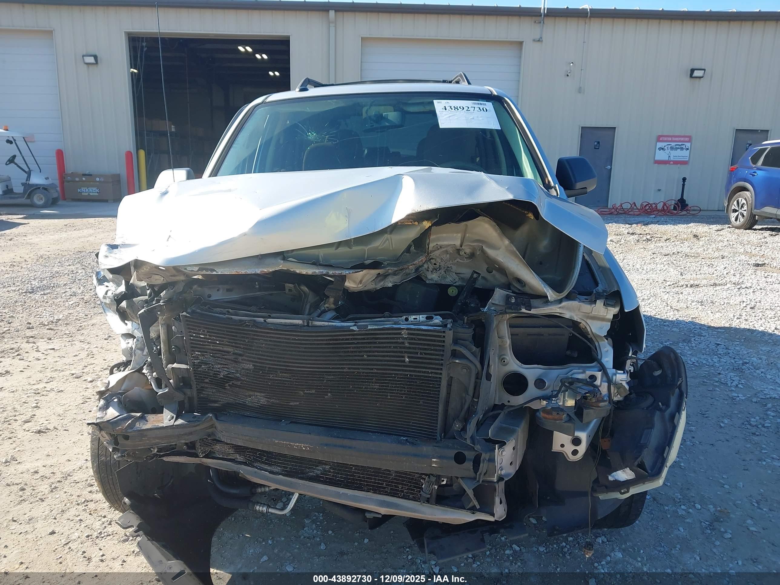 FORD ESCAPE image 6