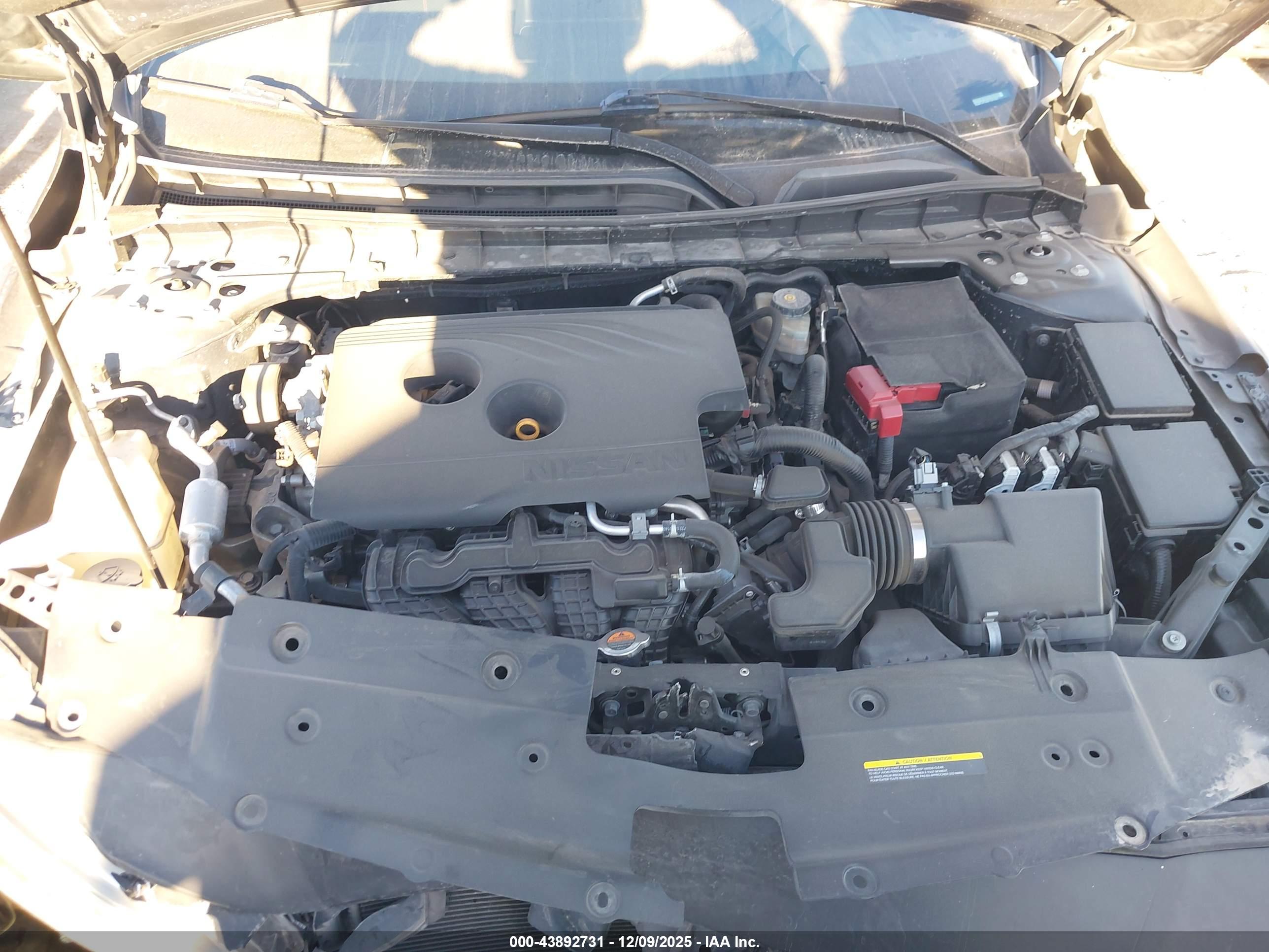 NISSAN ALTIMA image 10