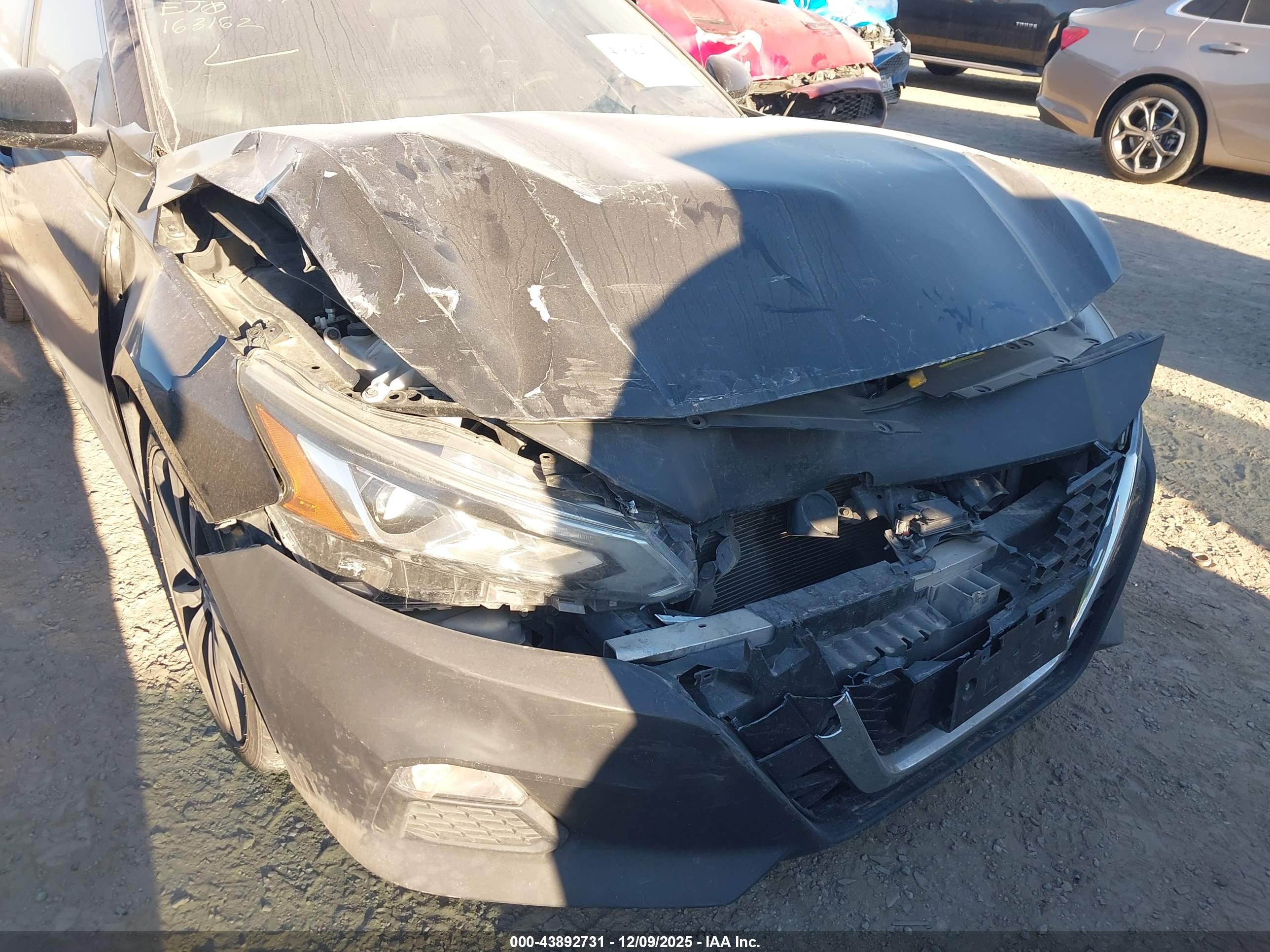 NISSAN ALTIMA image 6