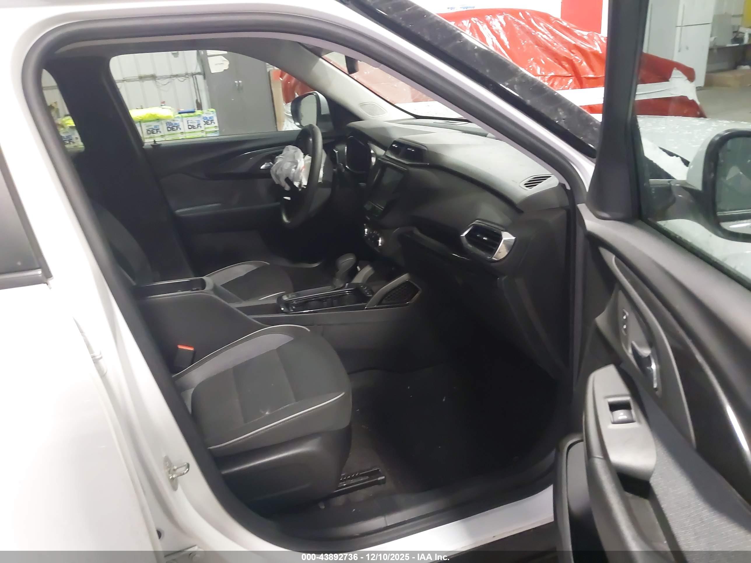 CHEVROLET TRAILBLAZER image 5
