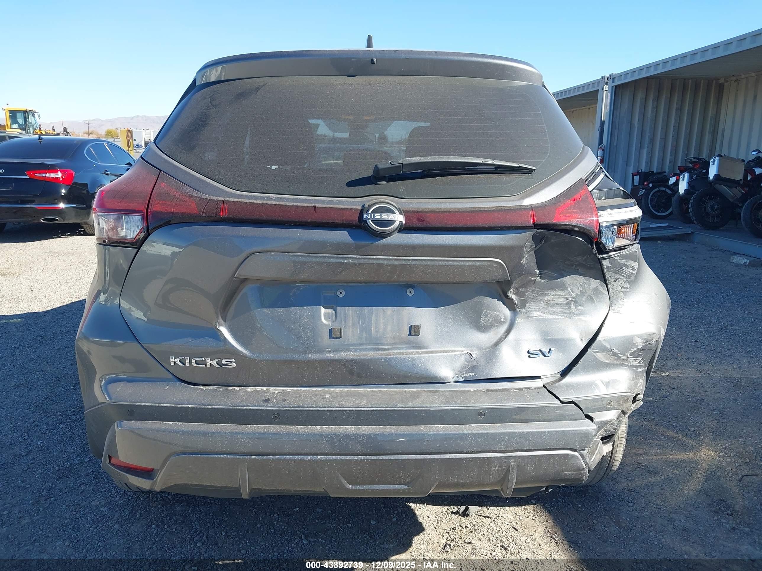 NISSAN KICKS image 6