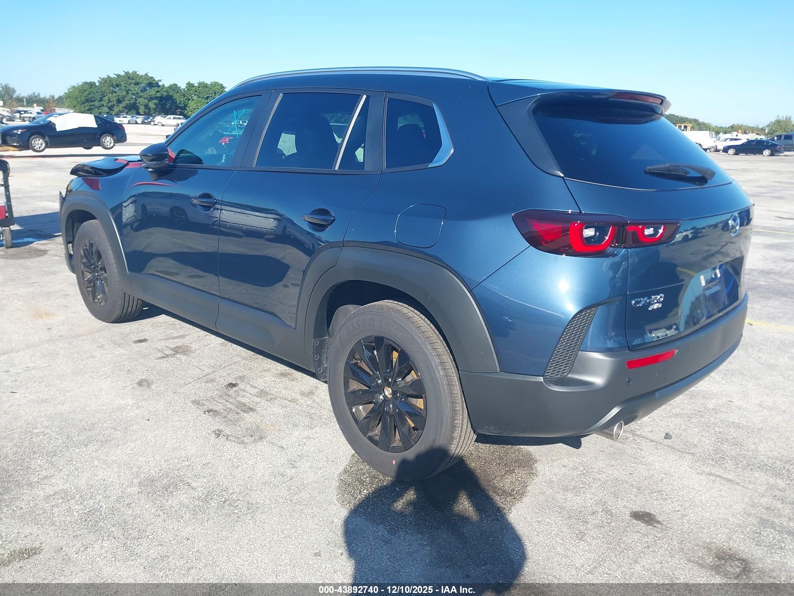 MAZDA CX-50 image 3