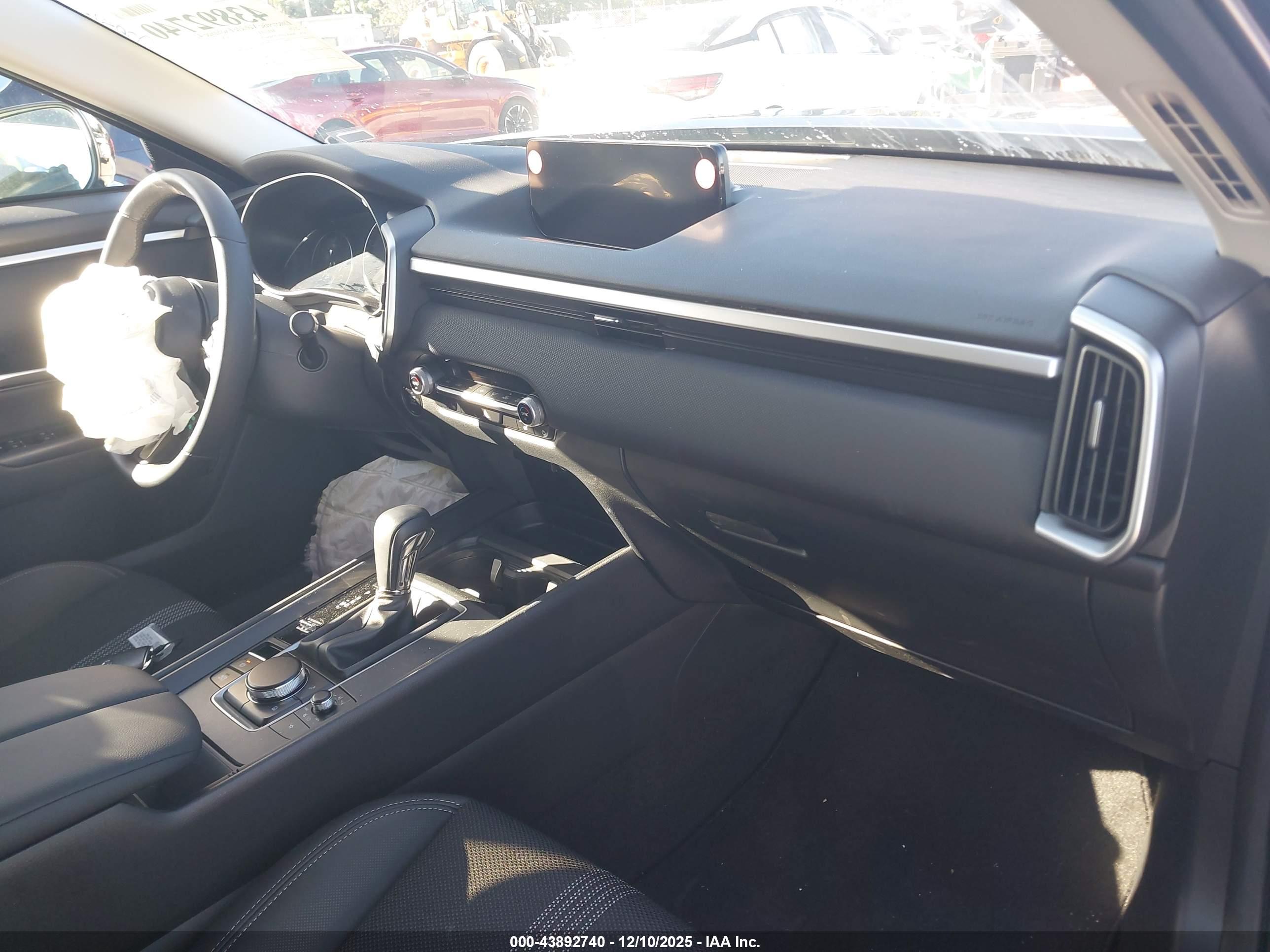 MAZDA CX-50 image 5