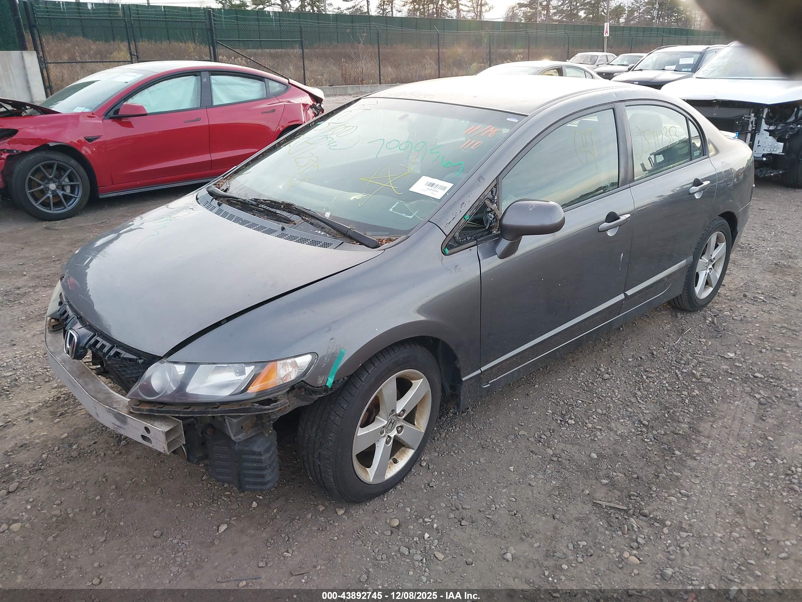 HONDA CIVIC image 2