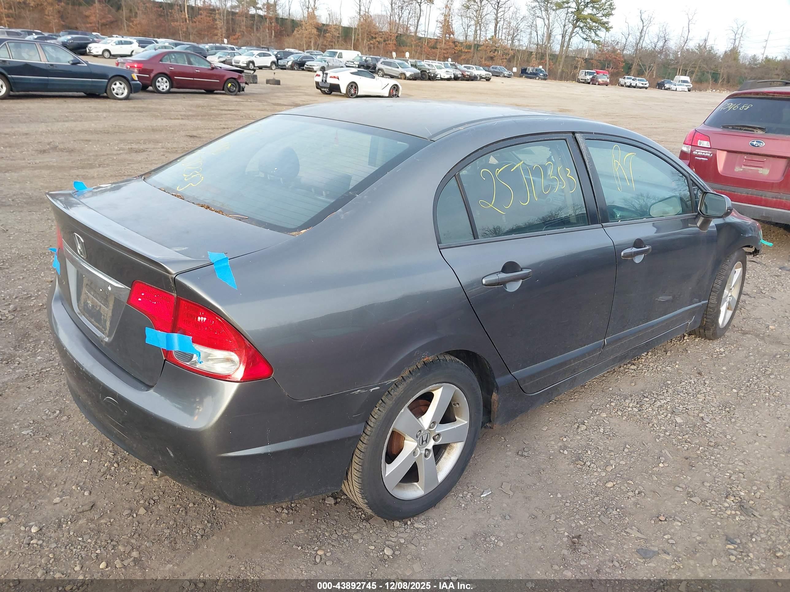 HONDA CIVIC image 4
