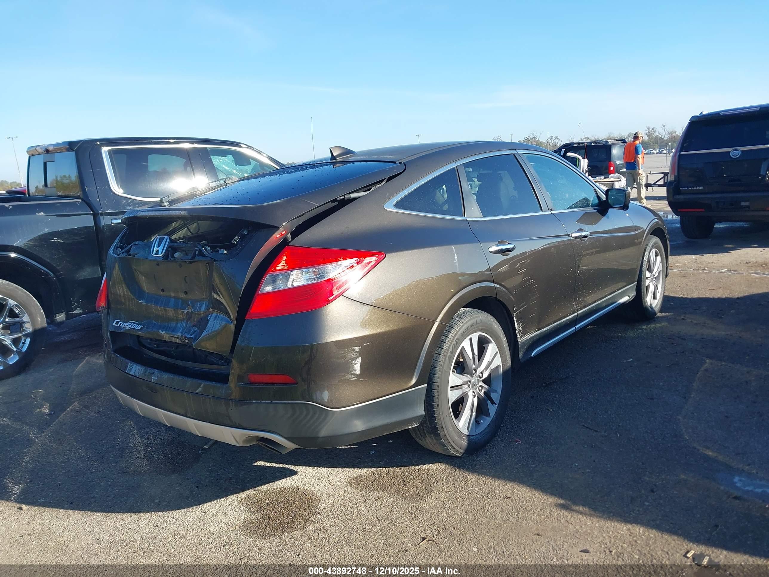 HONDA CROSSTOUR image 4