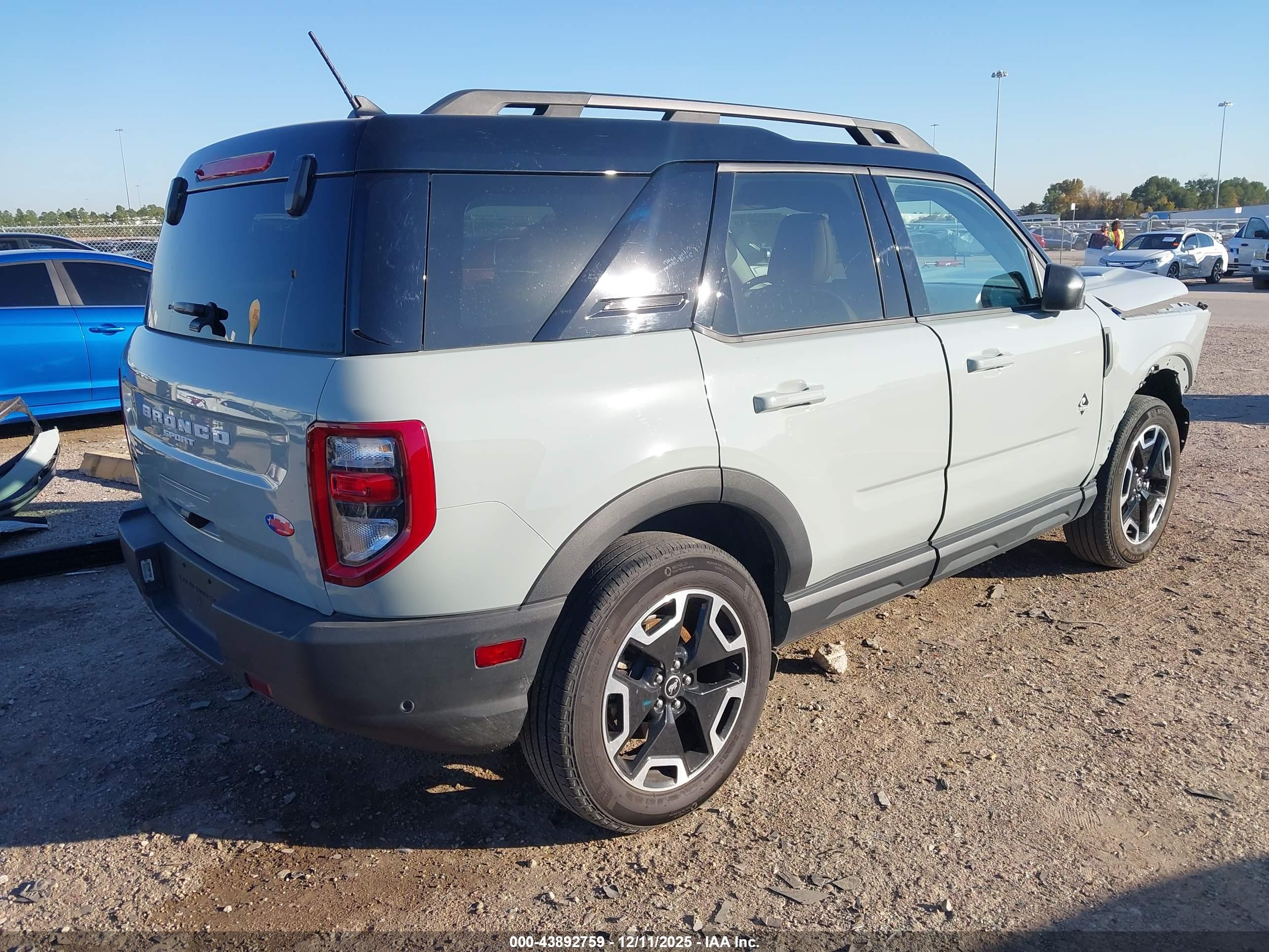 FORD BRONCO image 4