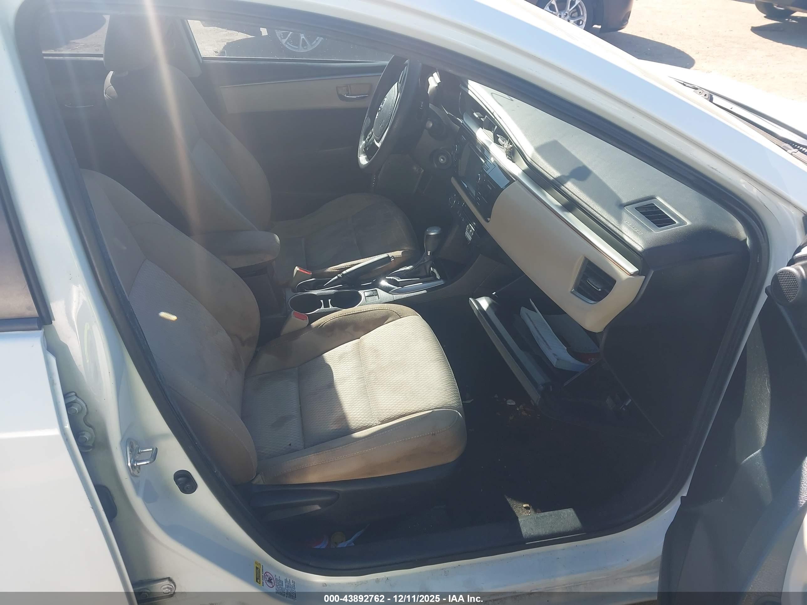 TOYOTA COROLLA image 5