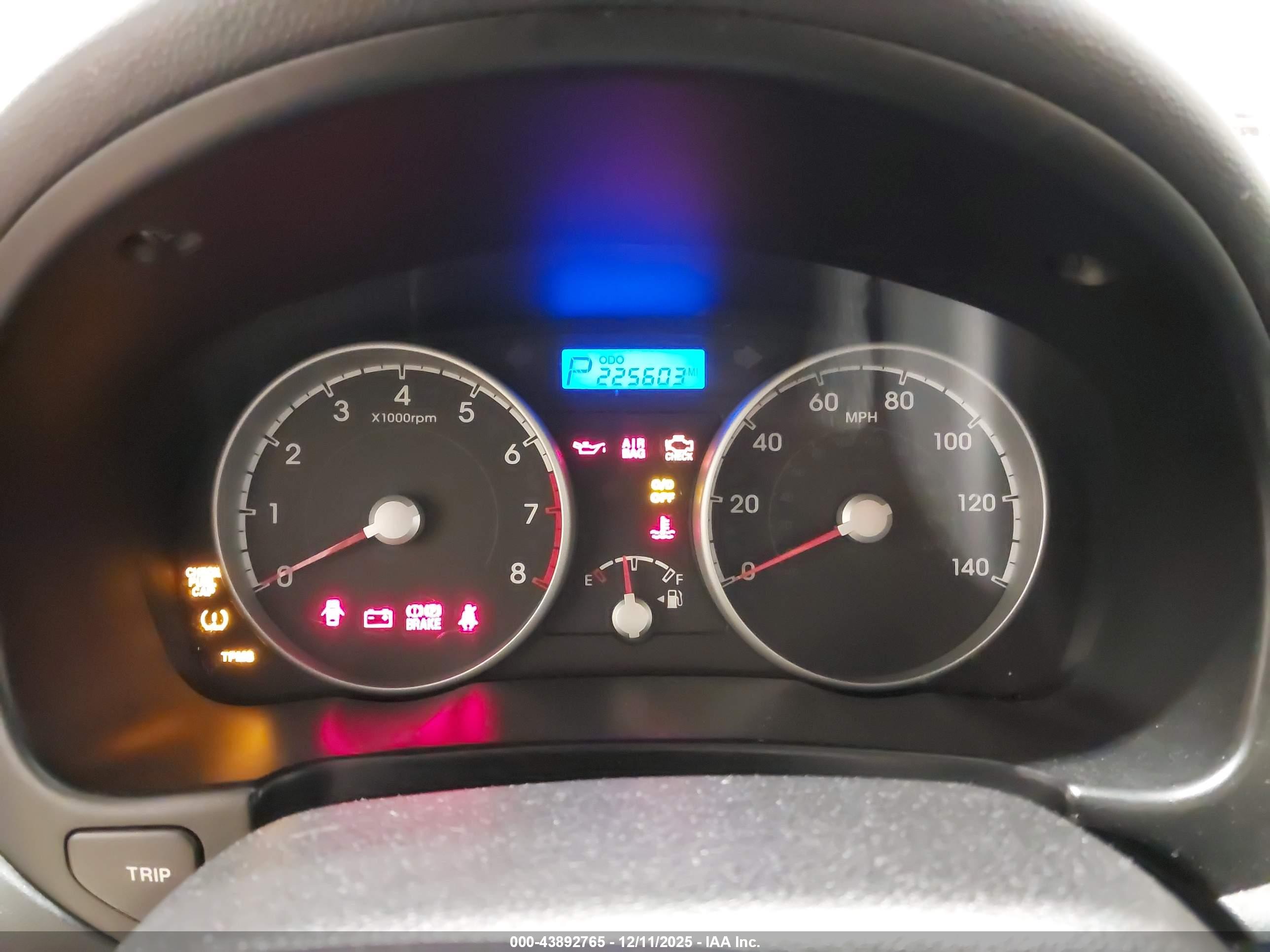 HYUNDAI ACCENT image 7