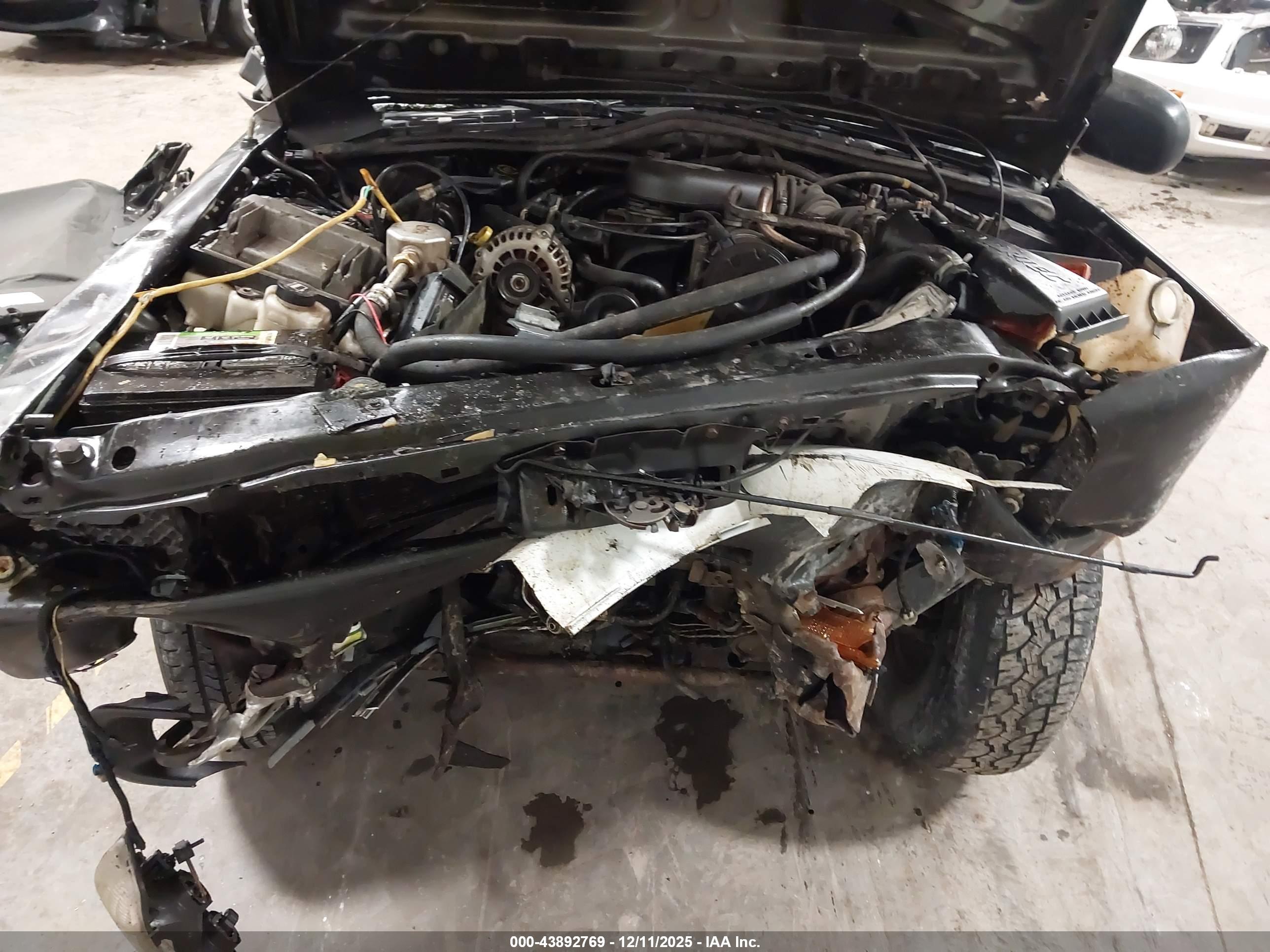 CHEVROLET S-10 image 10