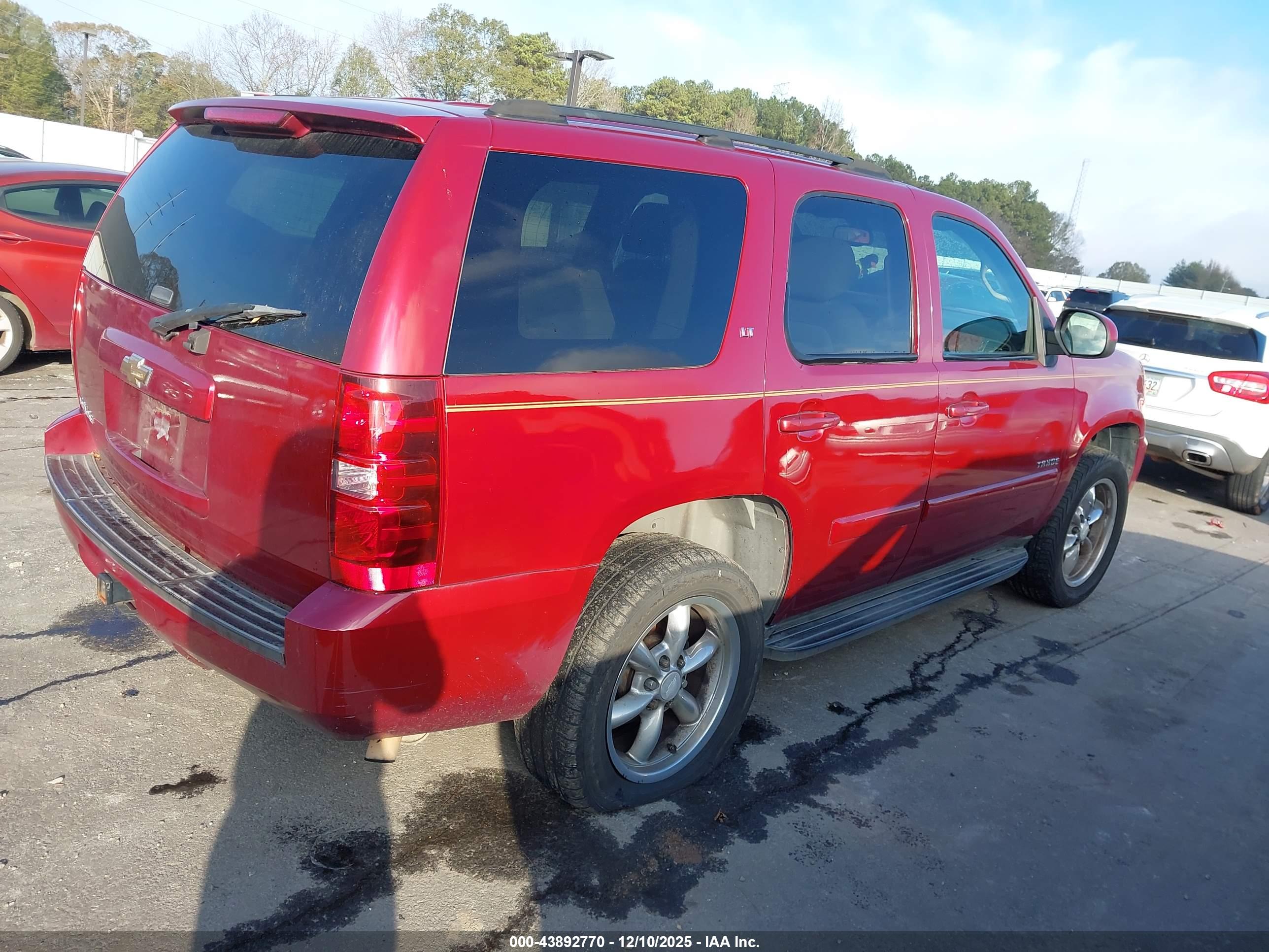 CHEVROLET TAHOE image 4