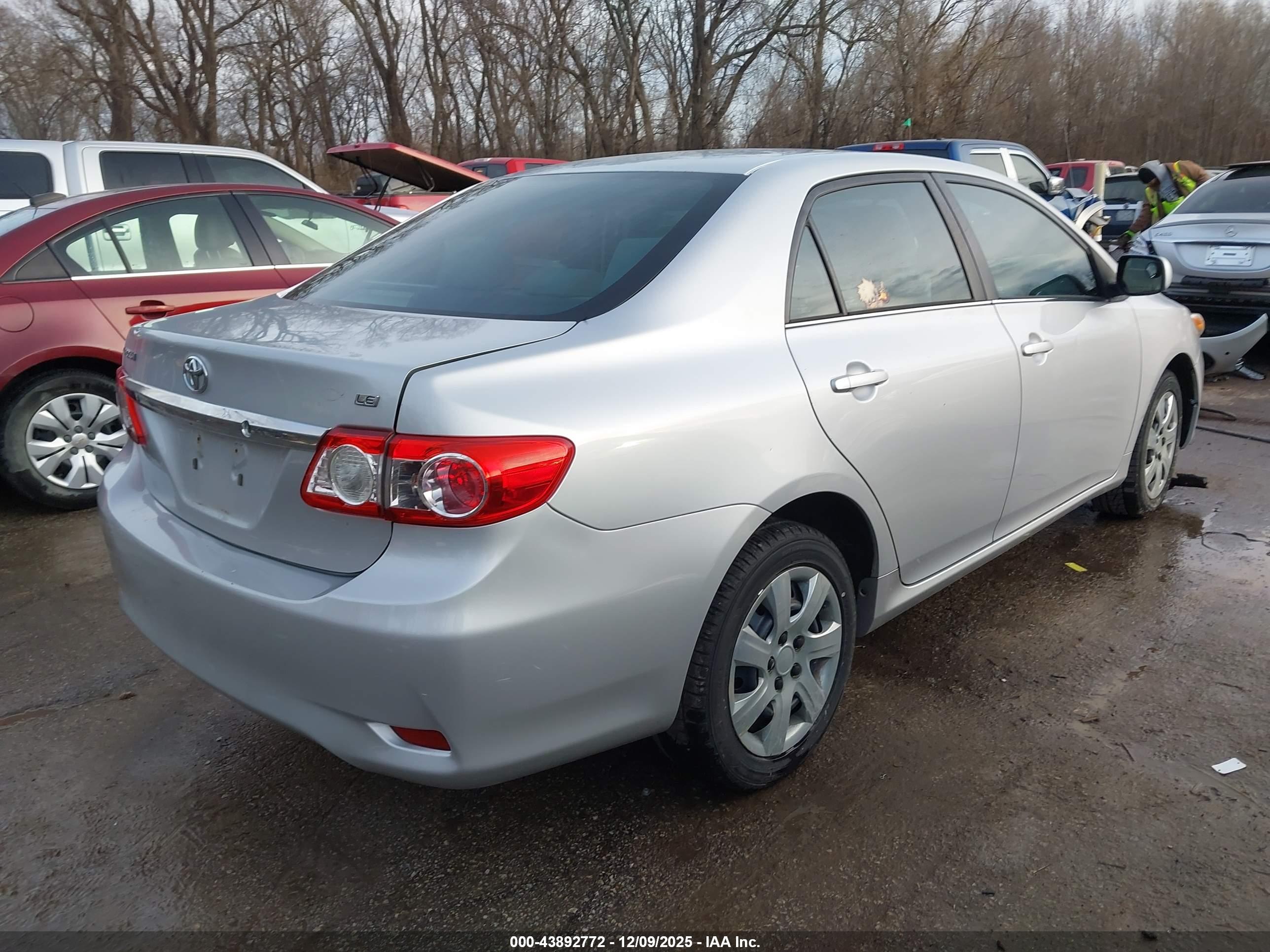 TOYOTA COROLLA image 4