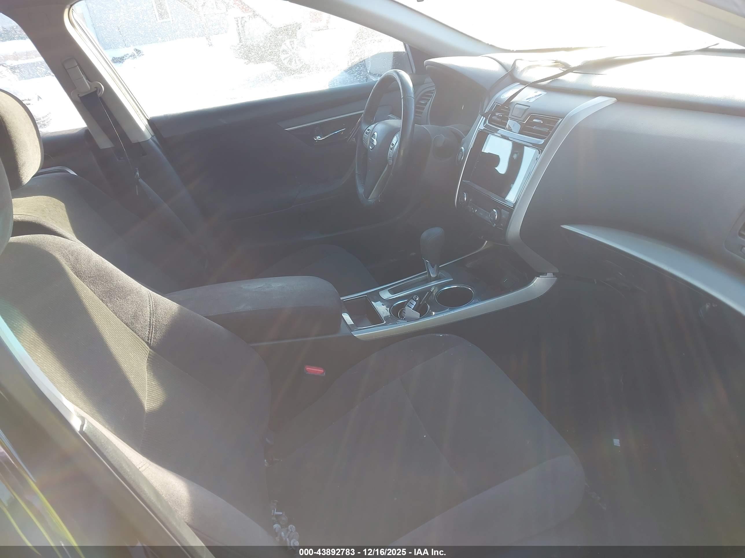 NISSAN ALTIMA image 5