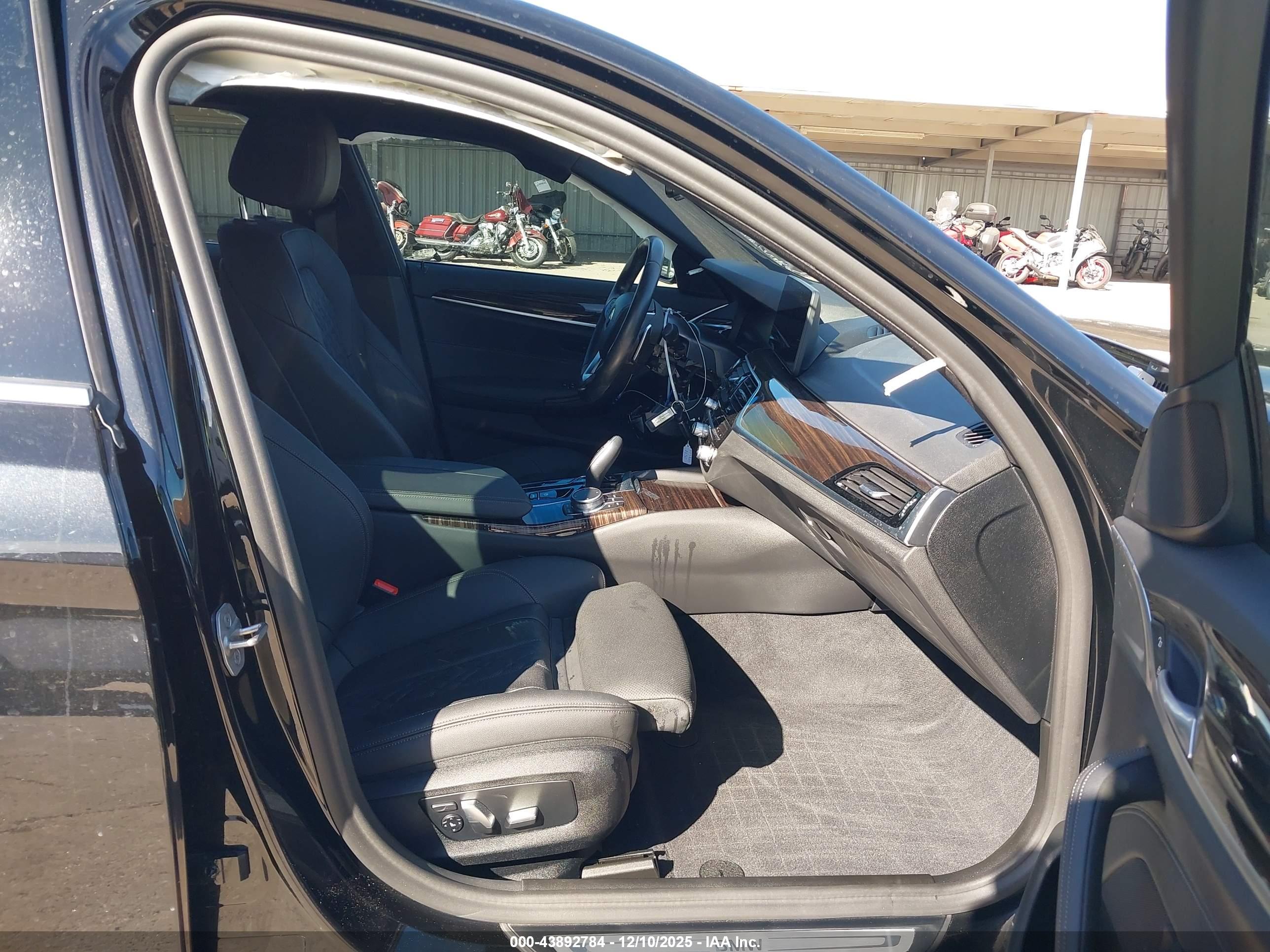 BMW 530I image 5