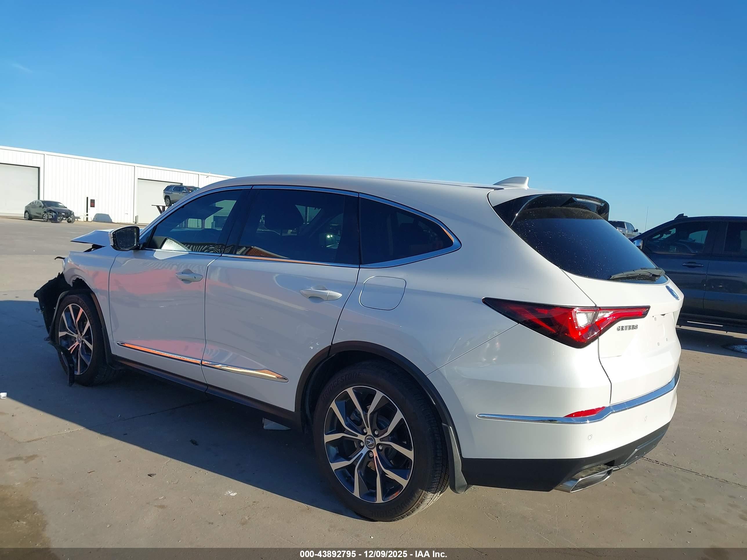 ACURA MDX image 3