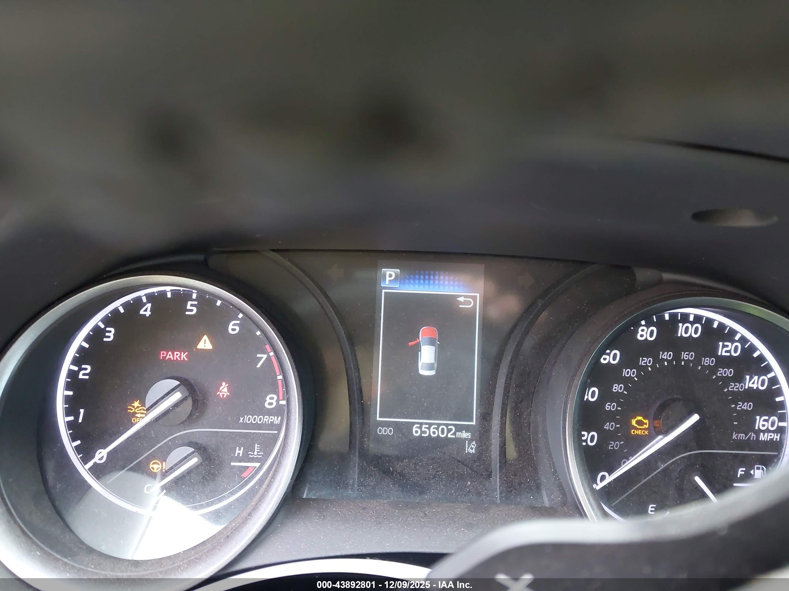 TOYOTA CAMRY image 7