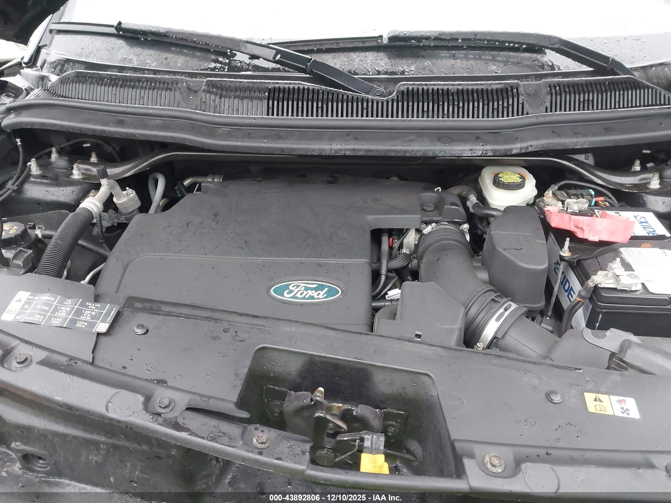 FORD EXPLORER image 10