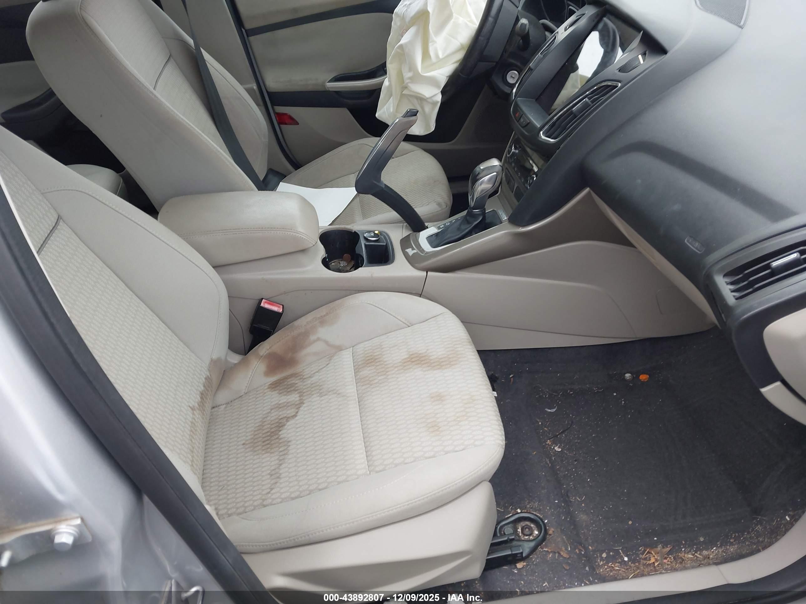 FORD FOCUS image 5