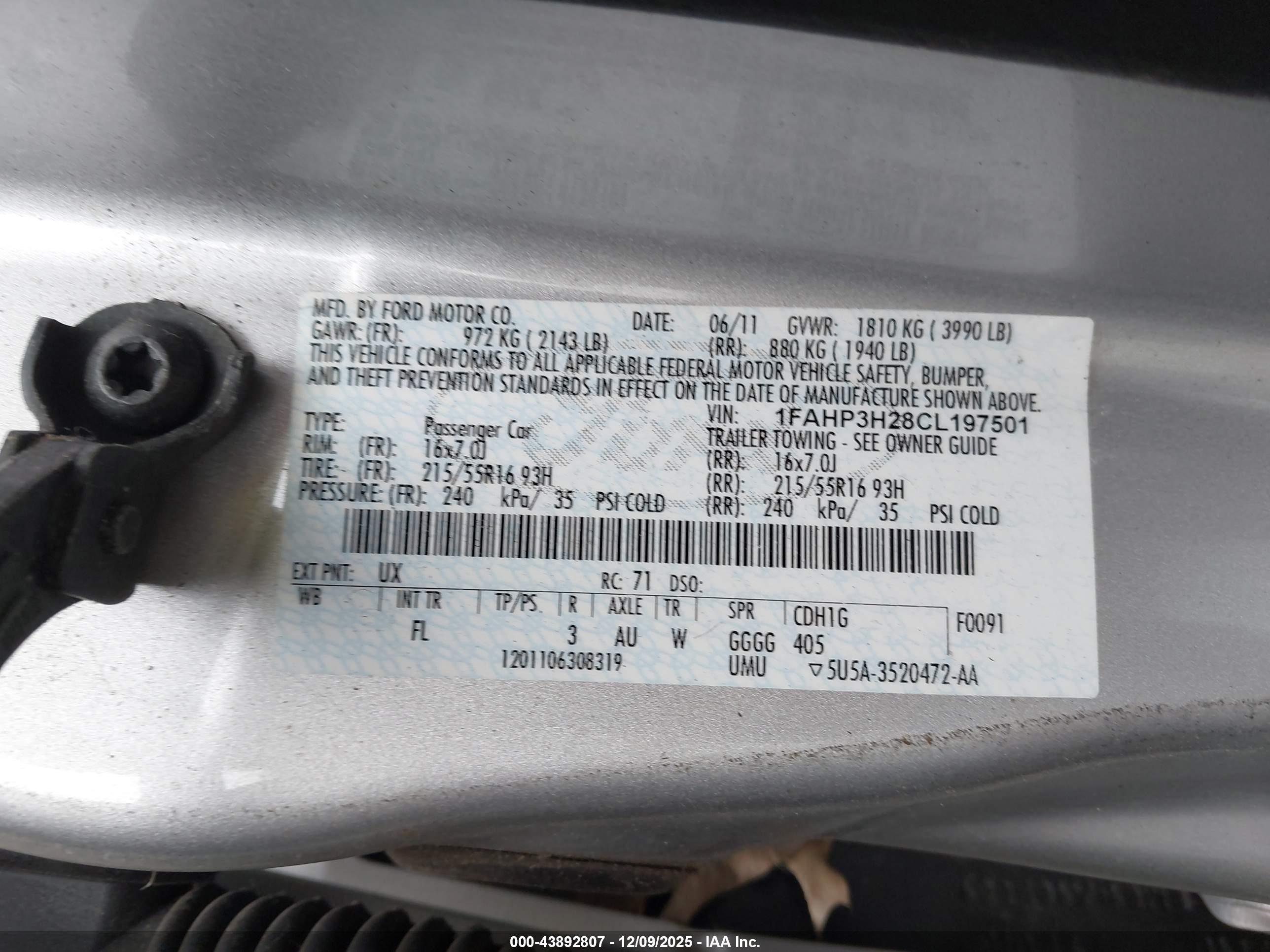 FORD FOCUS image 9