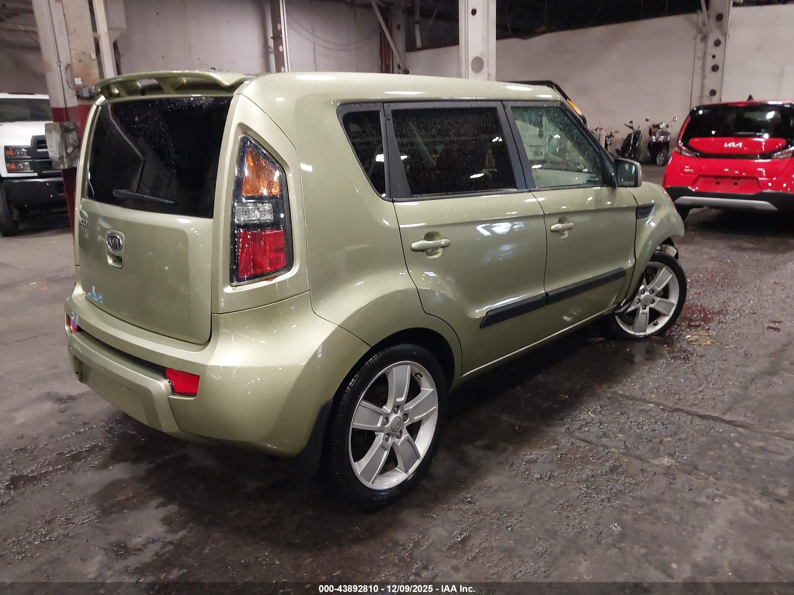KIA SOUL image 4