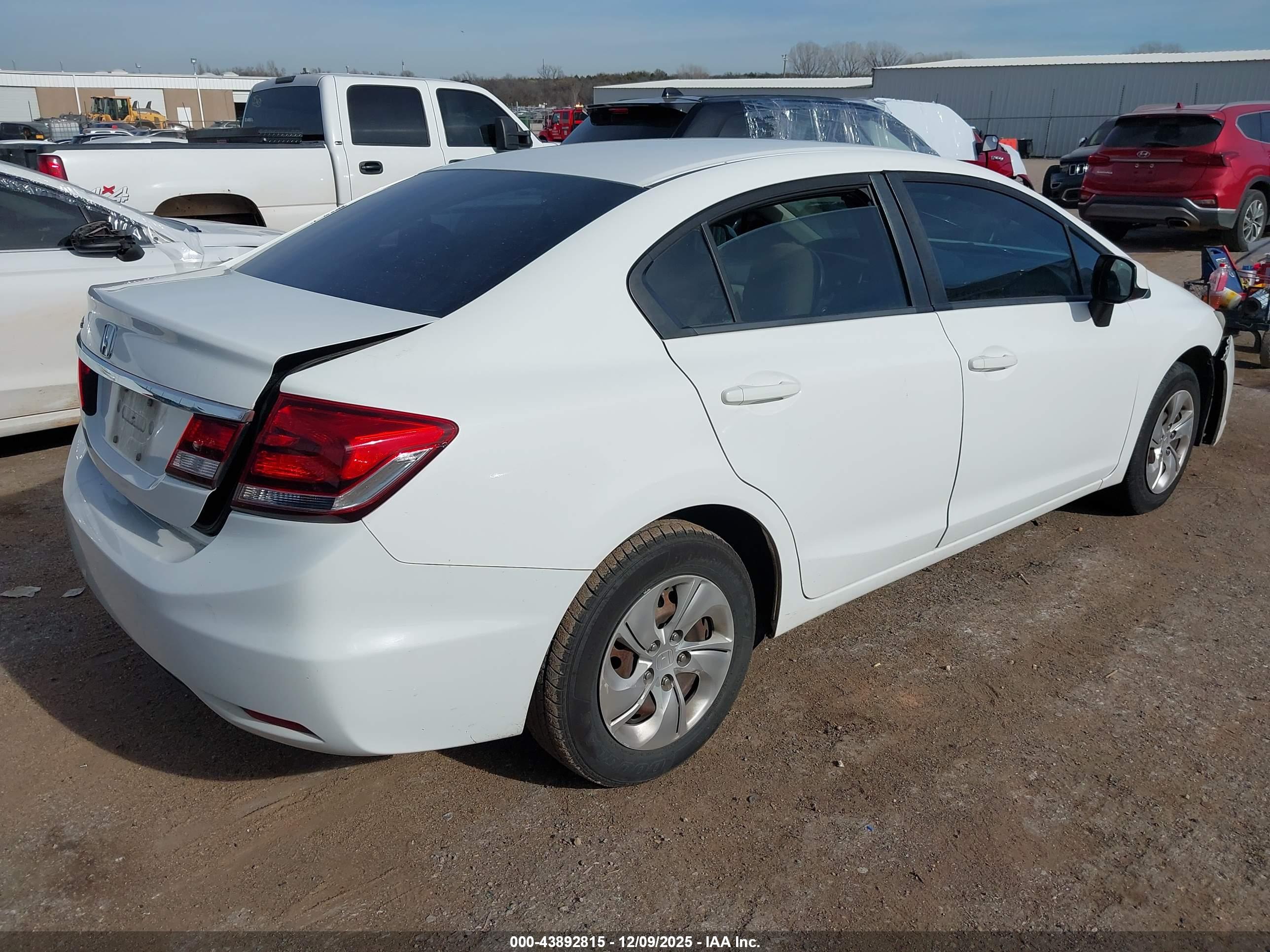 HONDA CIVIC image 4