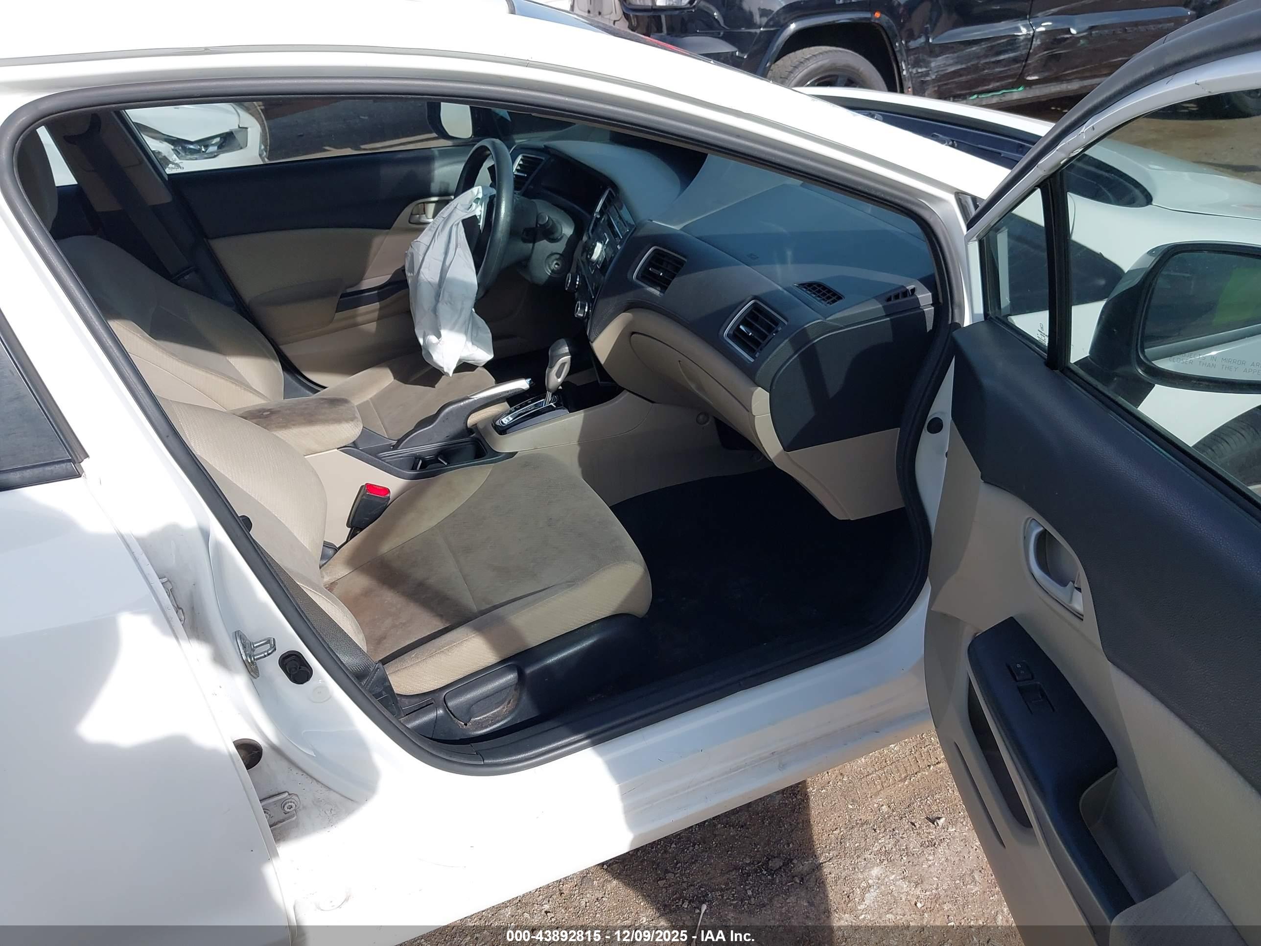 HONDA CIVIC image 5