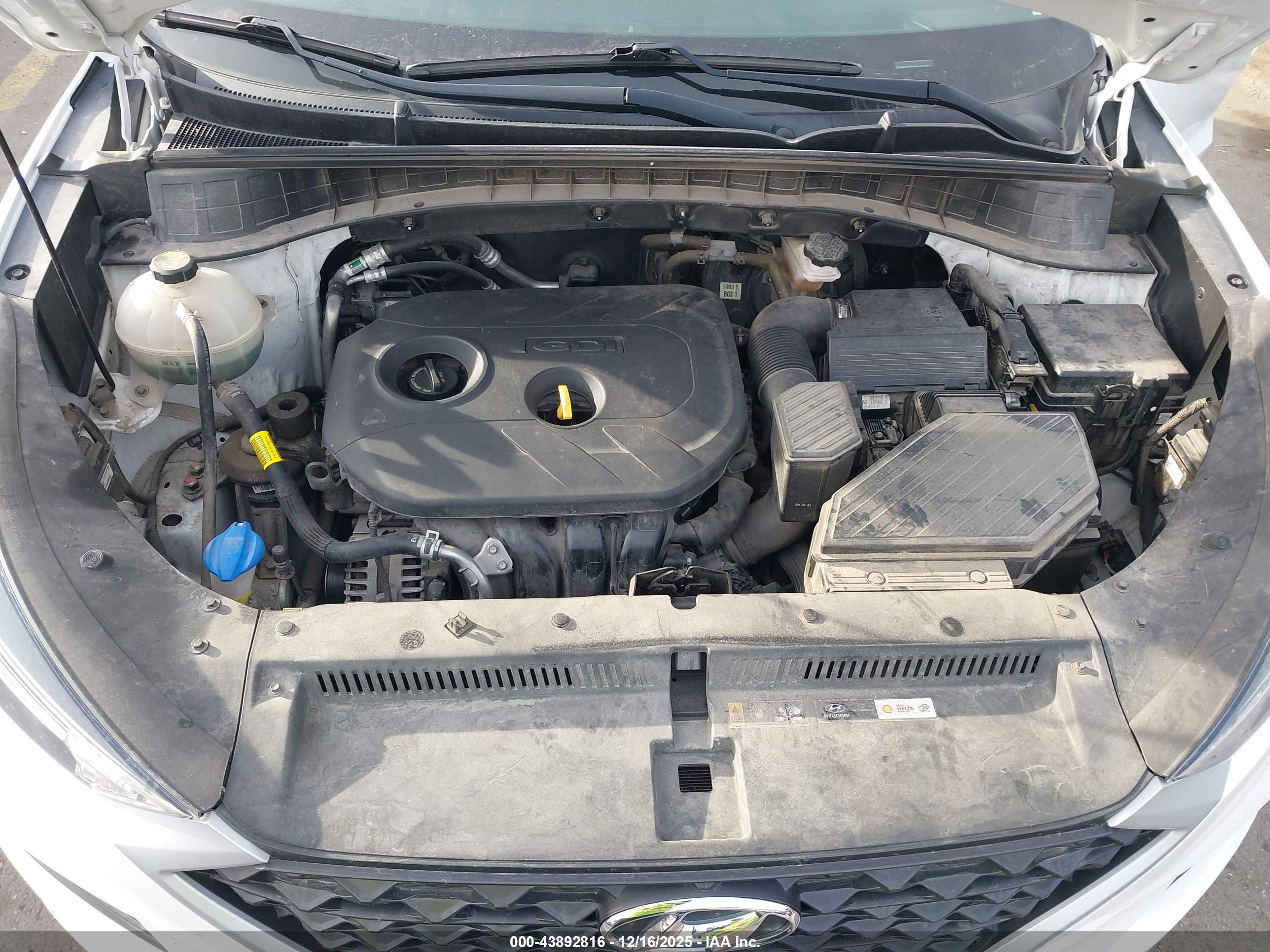 HYUNDAI TUCSON image 10